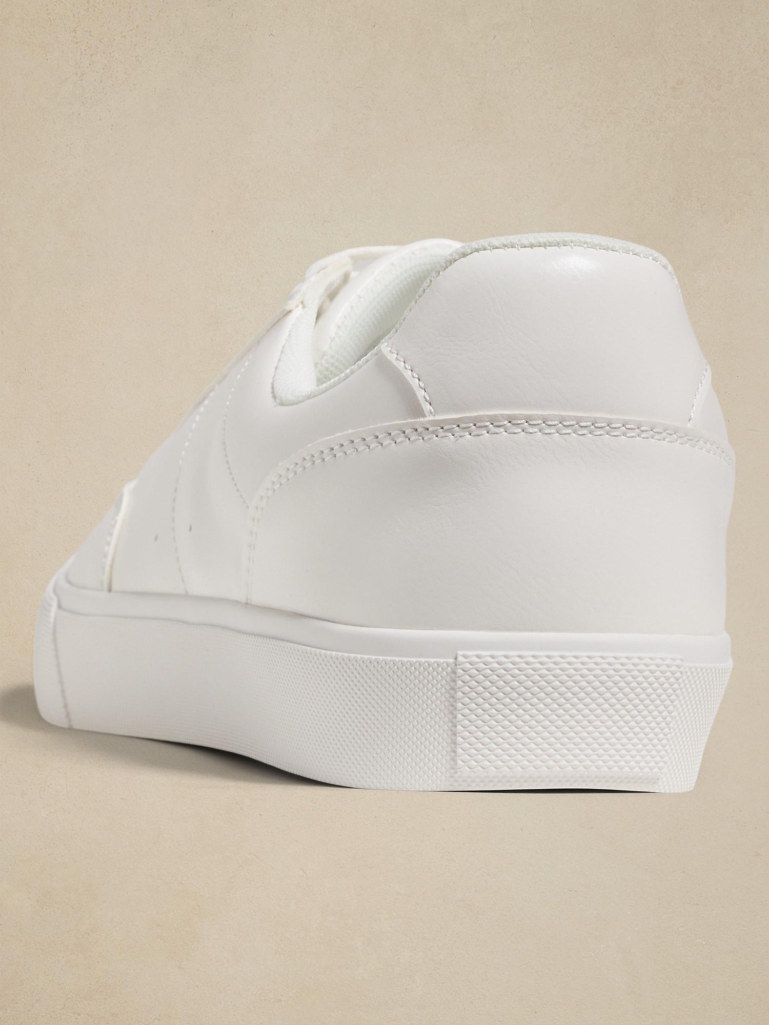 T Toe Fashion Sneaker Product Image