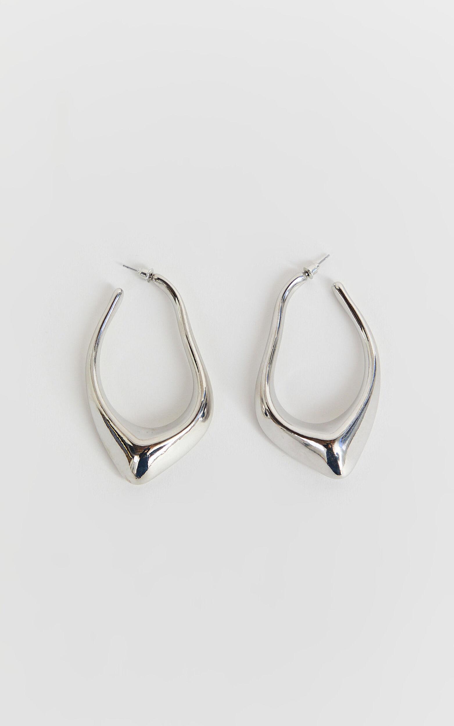 Diana Earrings in Silver Product Image