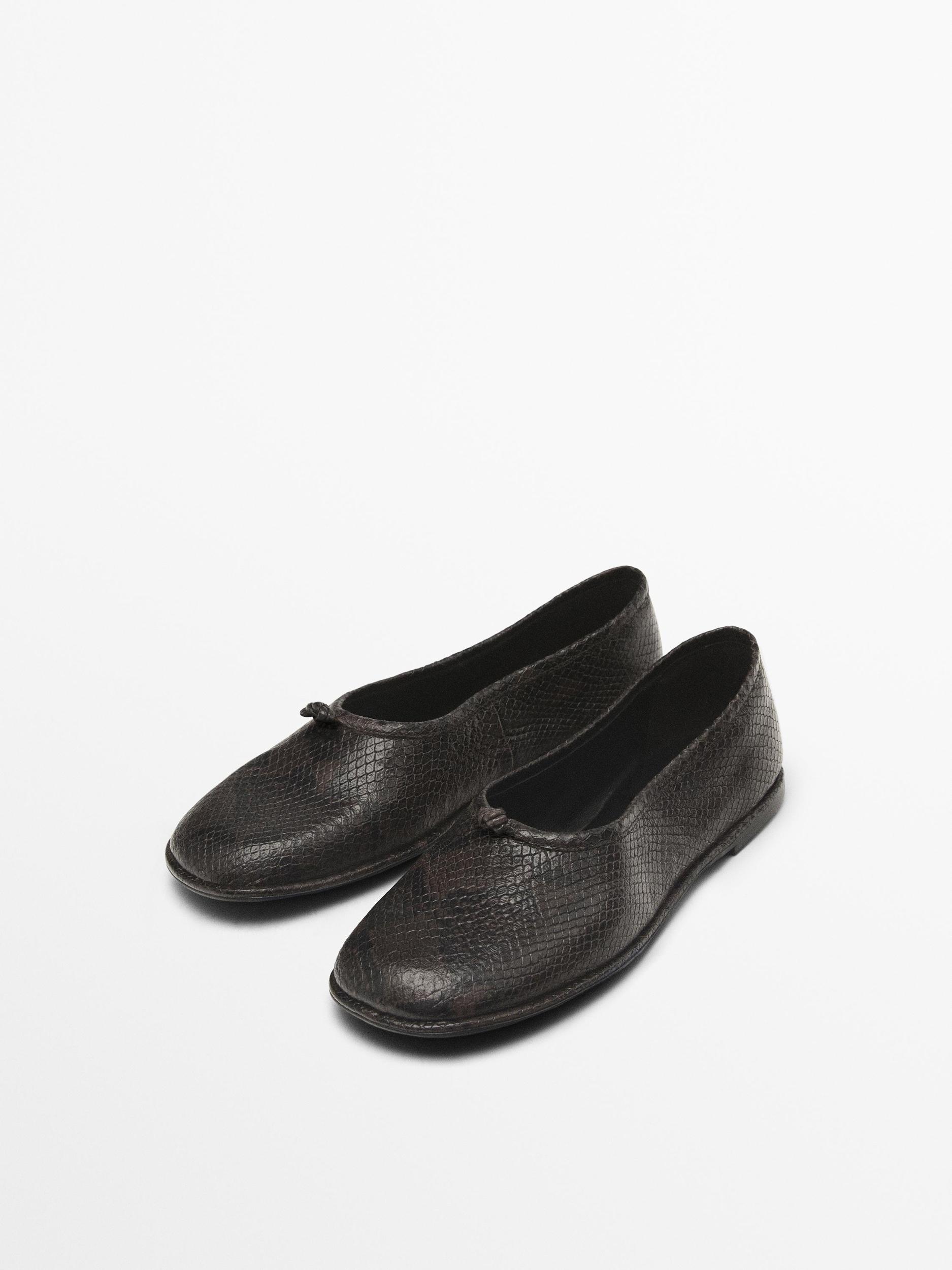 Leather ballet flats with knot Product Image