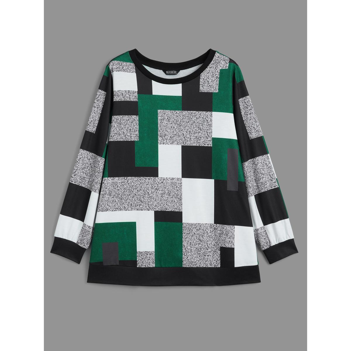 Plus Size Asymmetrical Colorblock Contrast Slit Hem Sweatshirt Women DarkGreen Casual Contrast Loose Round Neck Everyday Sweatshirts BloomChic 30/6X Product Image