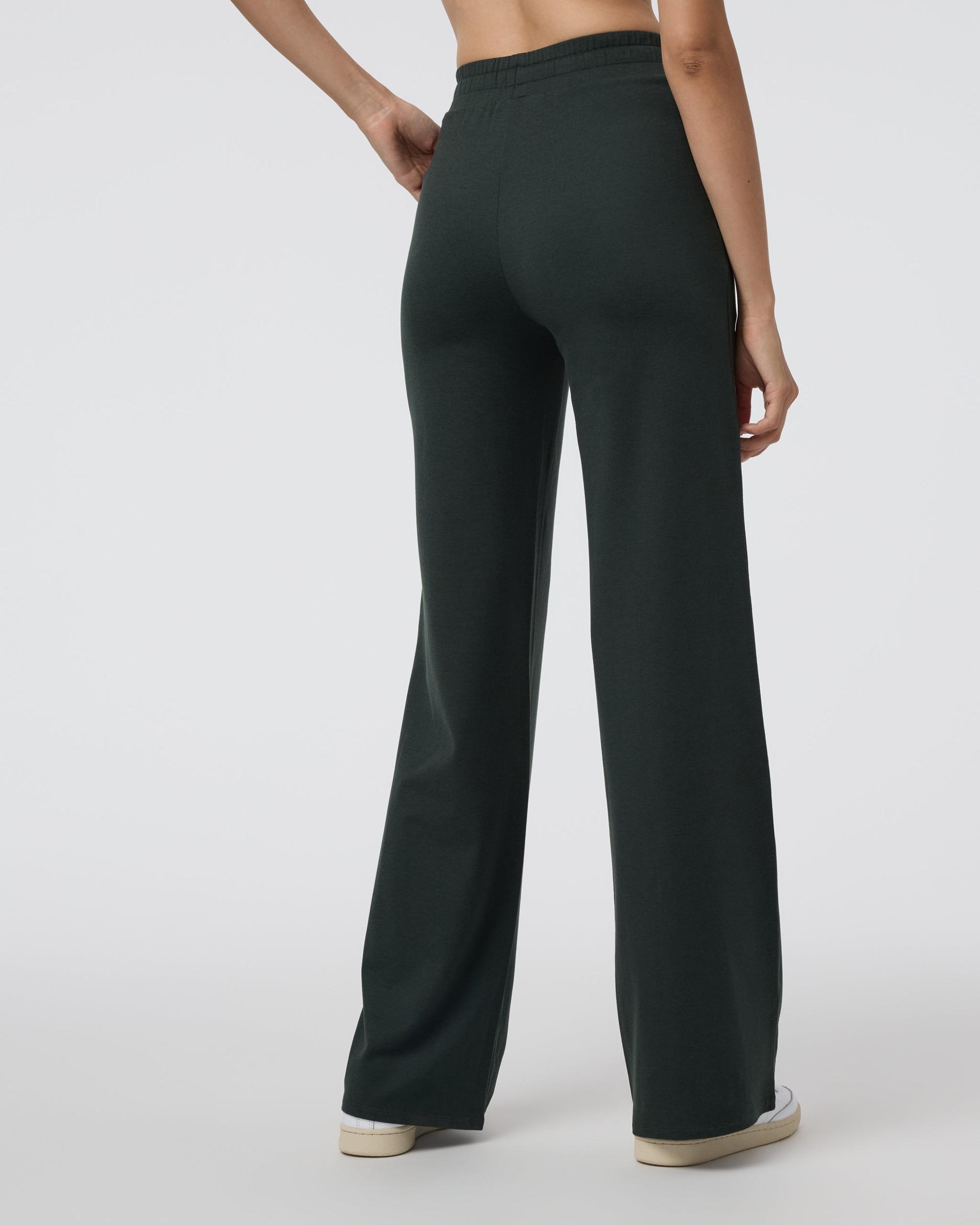 Halo Essential Wideleg Pant Product Image
