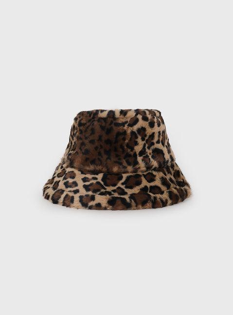 Frankle Faux Fur Bucket Hat Leopard Product Image