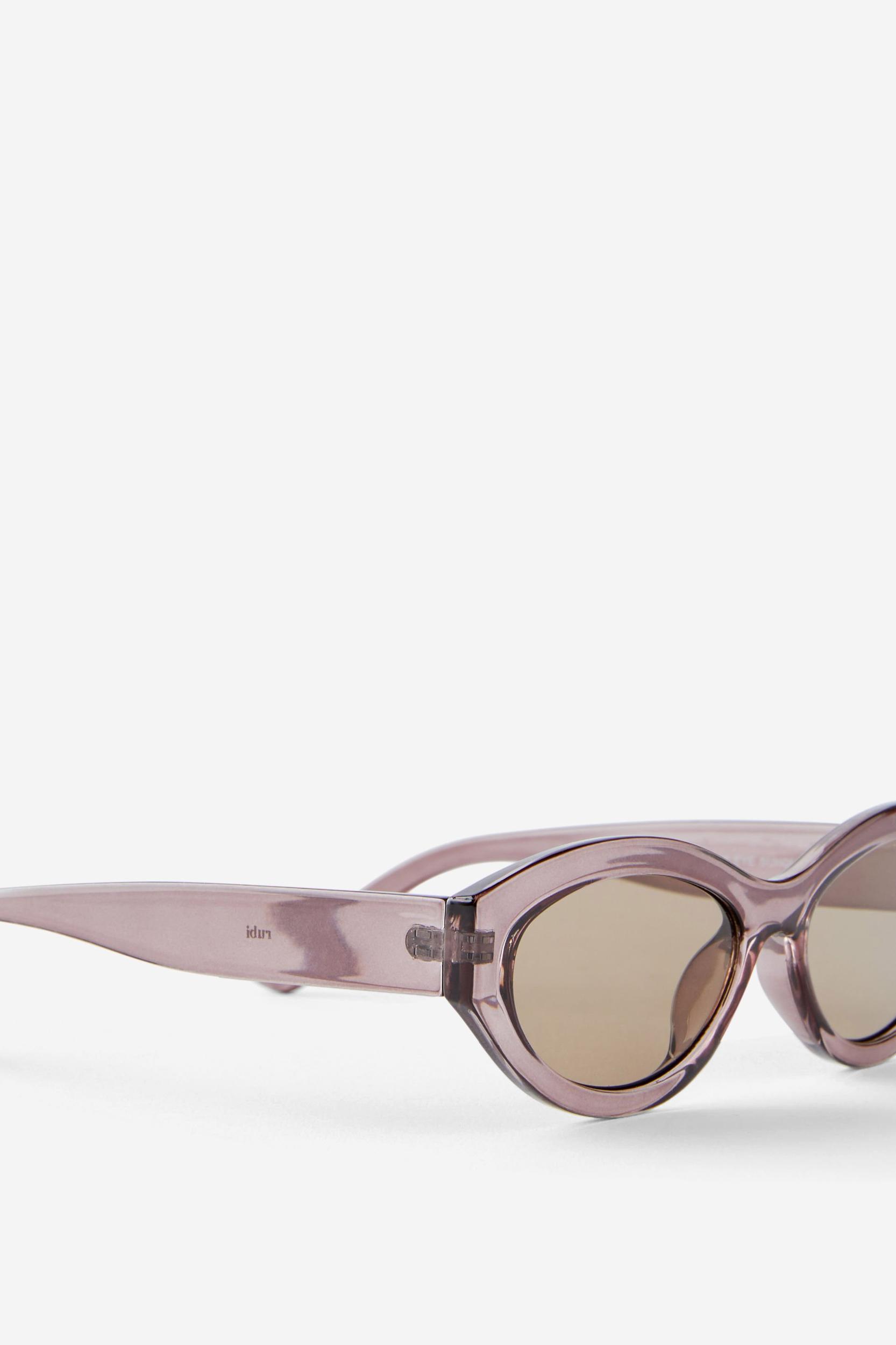 Eliza Subtle Cat Eye Sunglasses Product Image