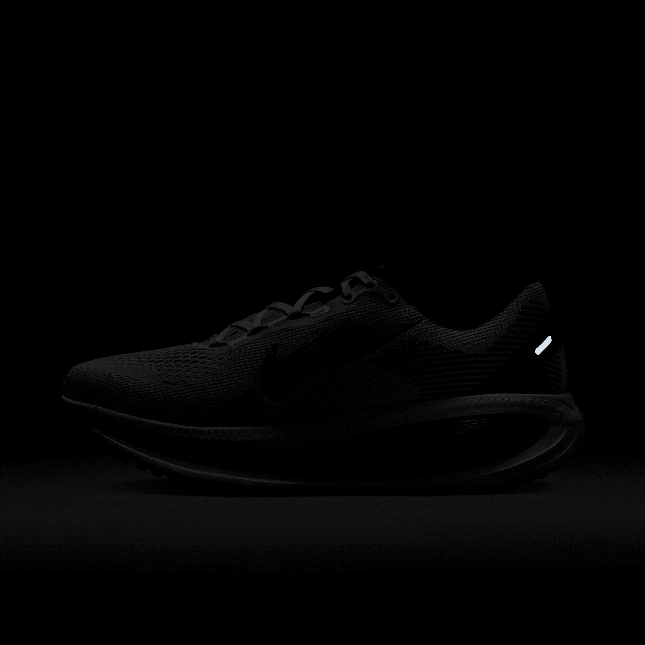 Nike Men's Vomero 1 Road Running Shoes Product Image