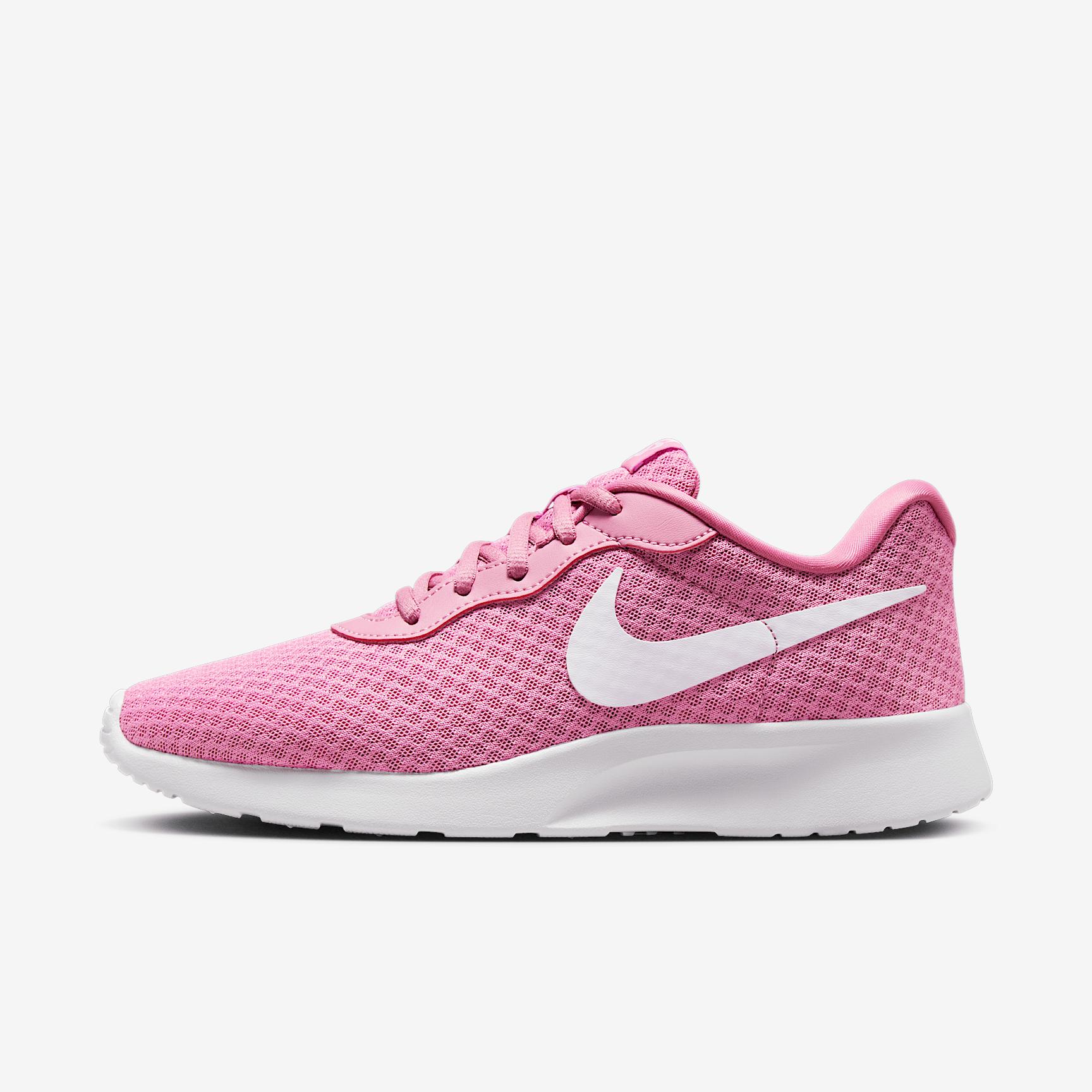 Nike Women's Tanjun EasyOn Shoes Product Image