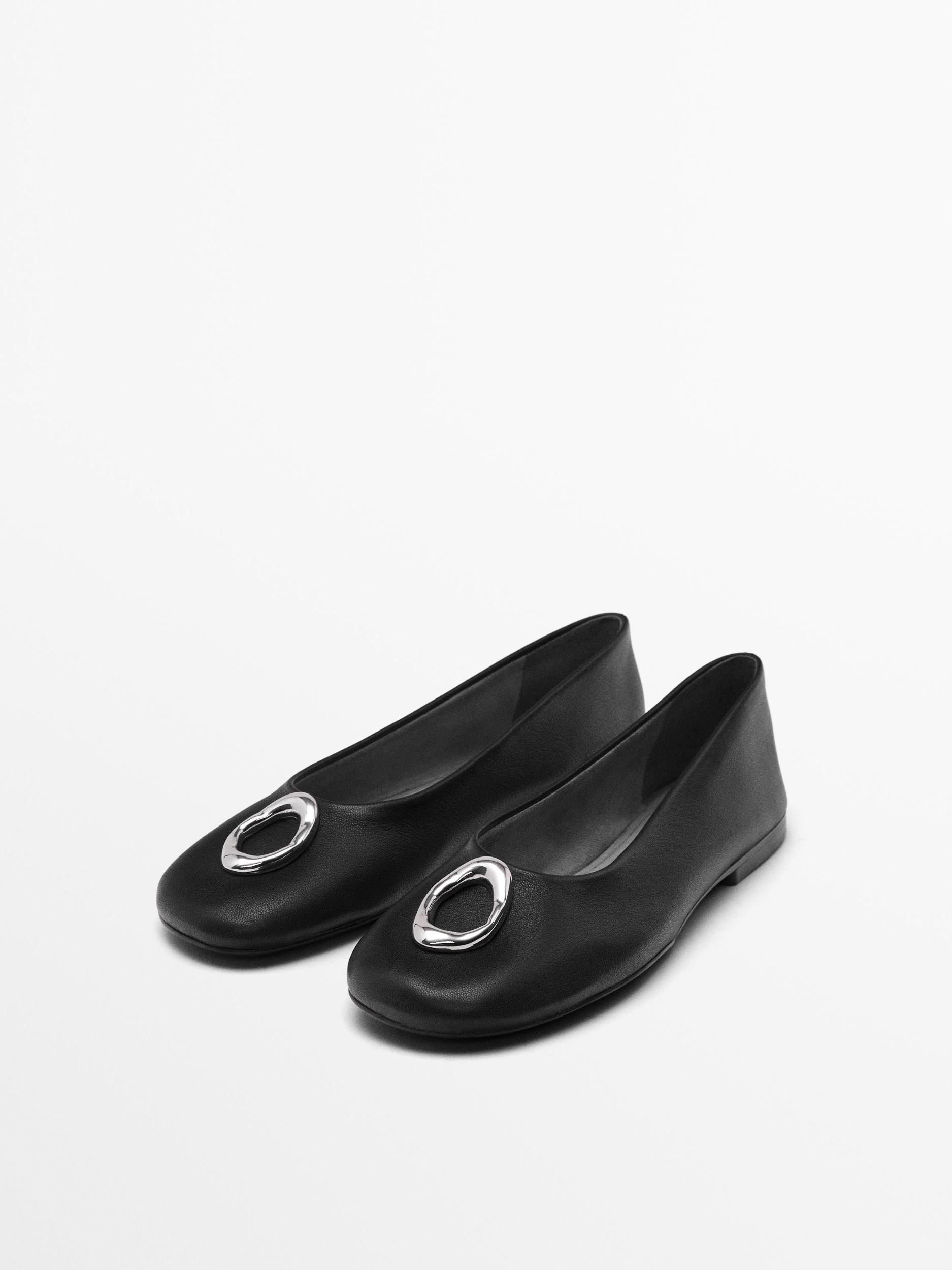 Ballet flats with metal piece Product Image