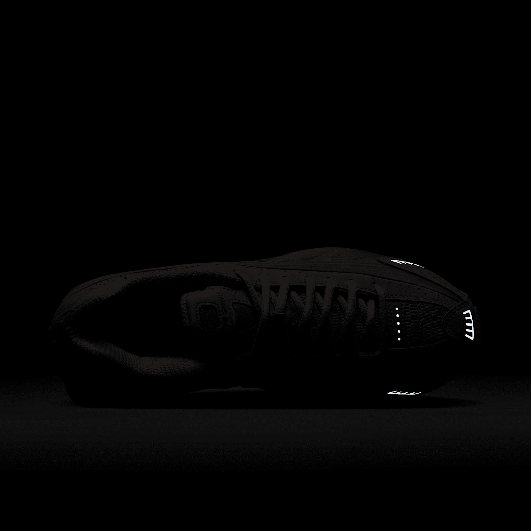 Nike Shox R4 Women's Shoes Product Image