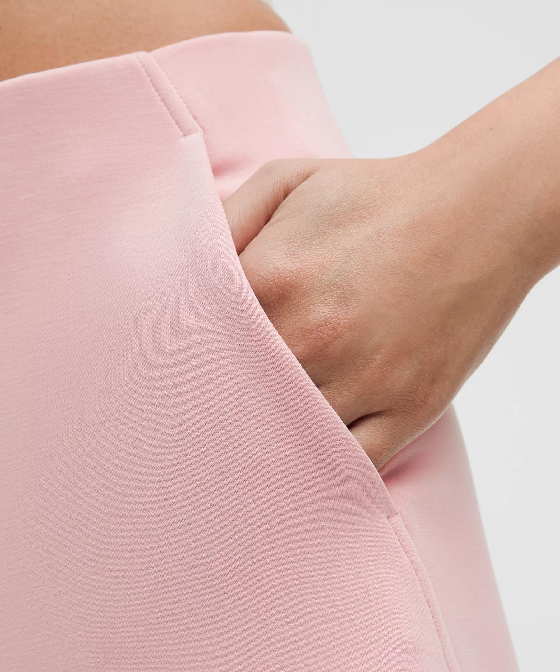 Softstreme Kick-Flare Mid-Rise Short 4" Product Image