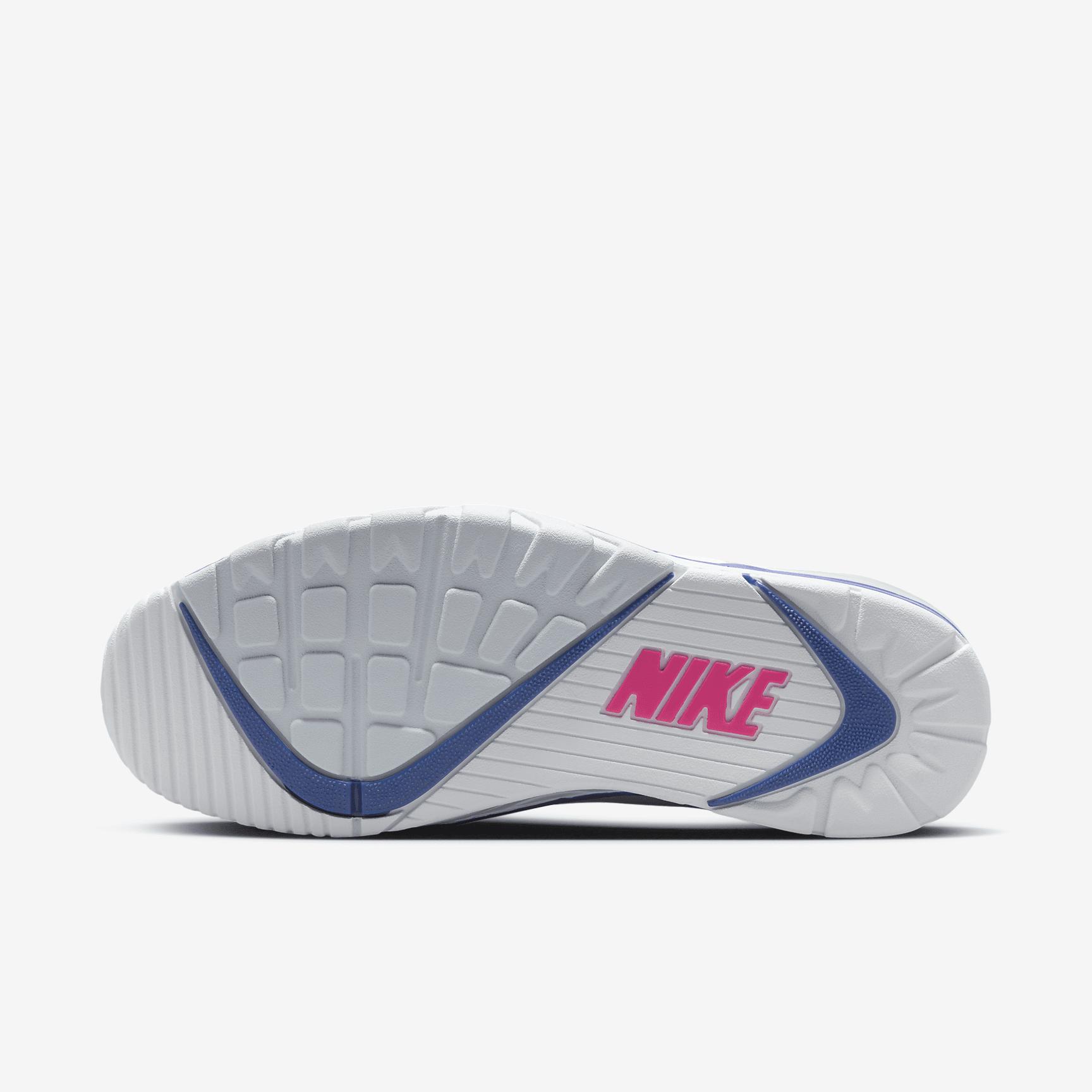Nike Air Cross Trainer 3 Low Shoes Product Image