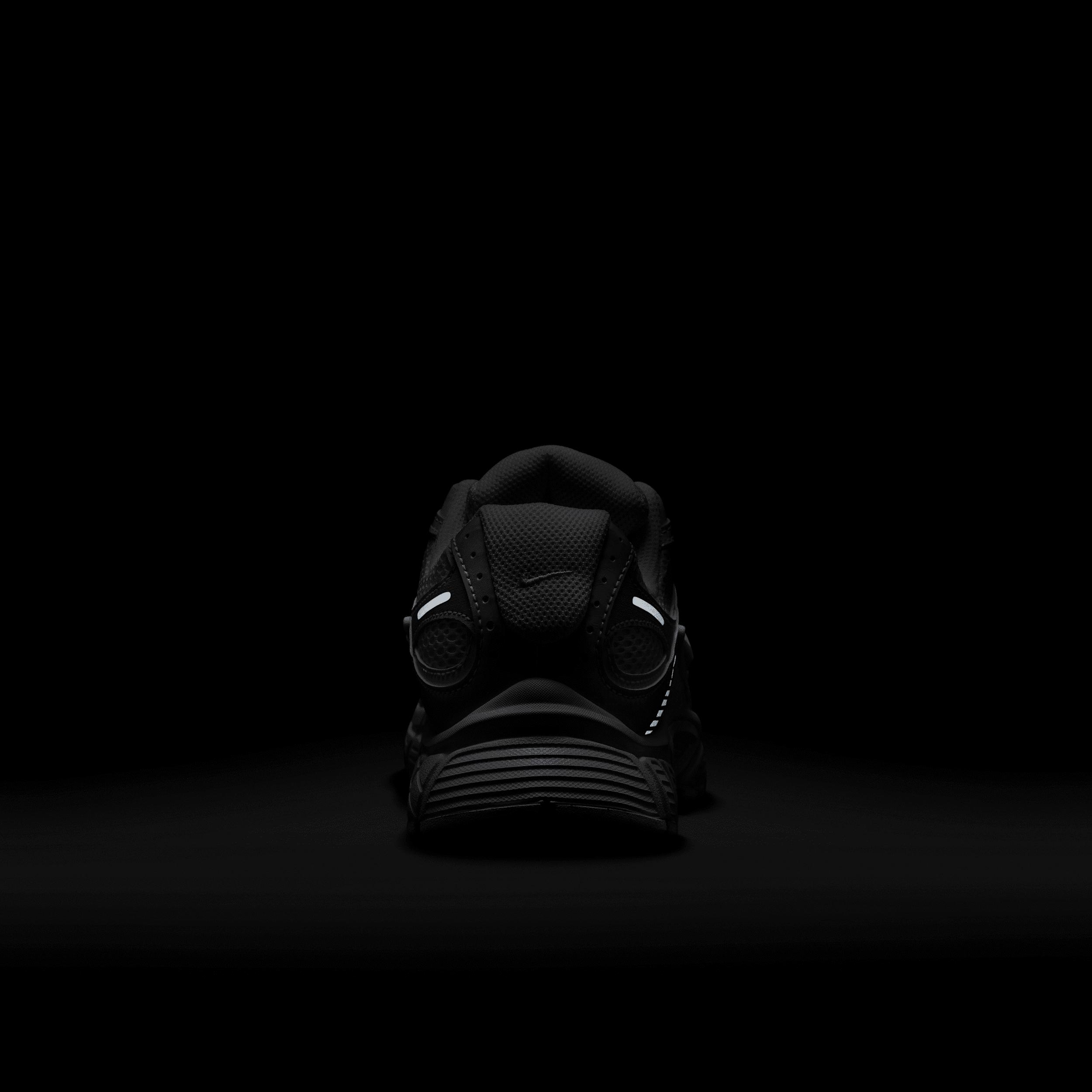 Nike Womens V5 RNR Shoes with Reflective Accents | HQ7901-101 Product Image