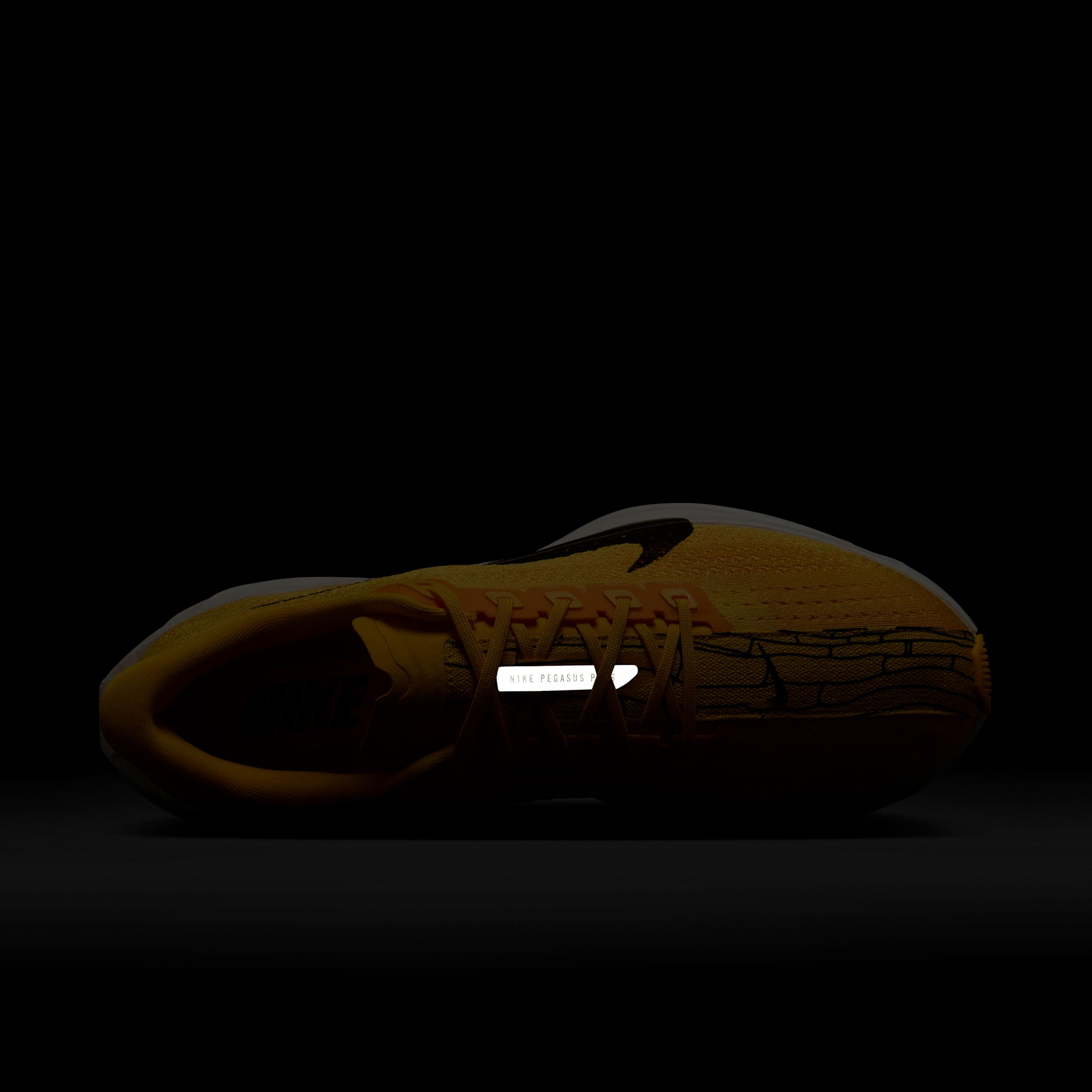 Nike Mens Pegasus Plus LV8 Road Running Shoes | IH3258-700 Product Image