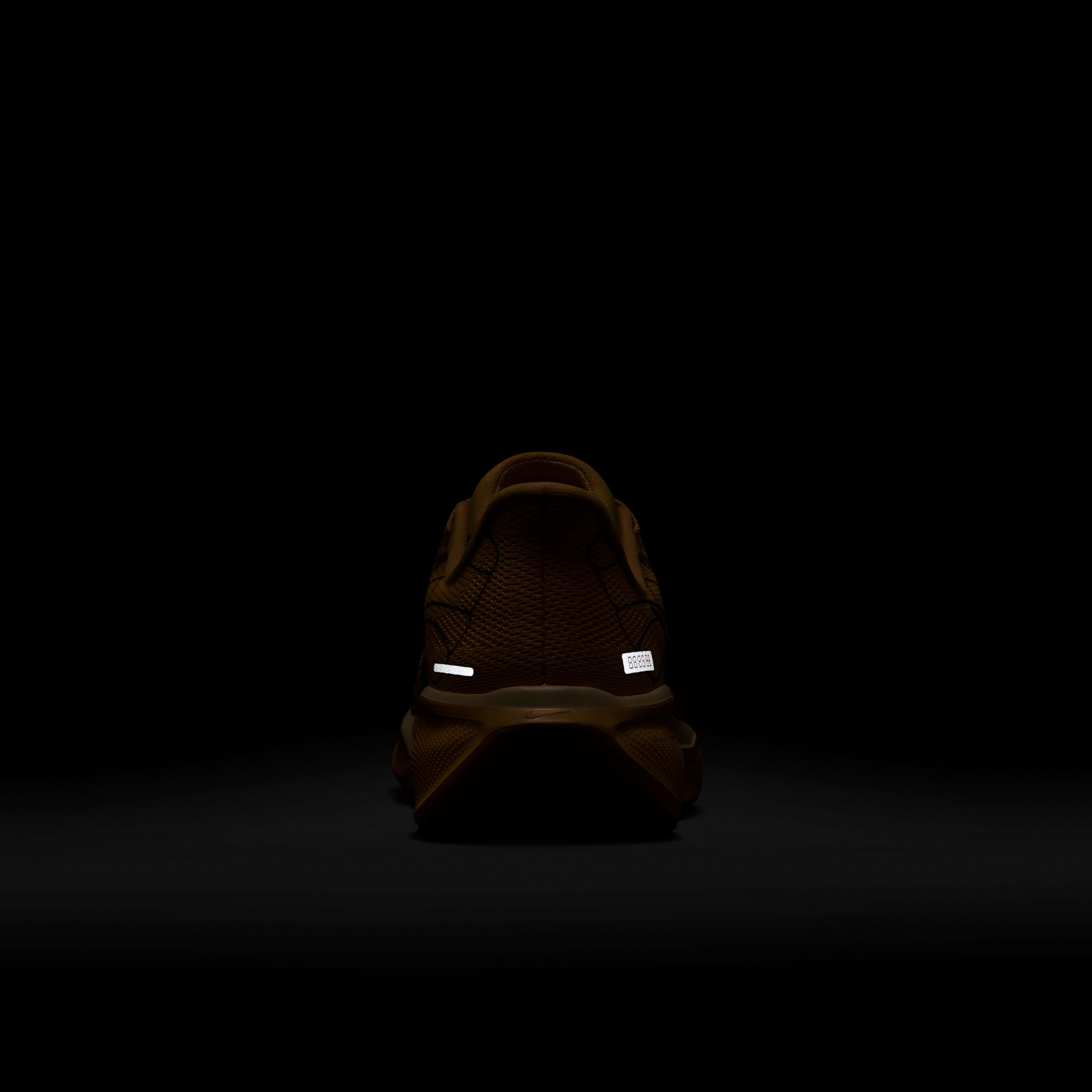 Nike Mens Pegasus 41 LV8 Road Running Shoes | IH3257-700 Product Image