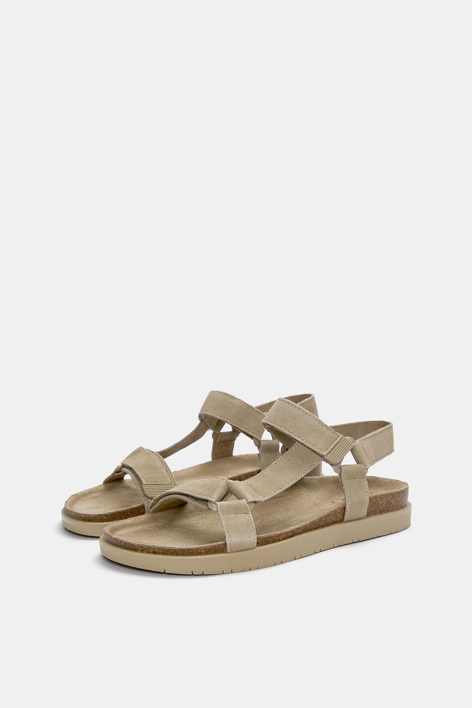 Leather strappy sandals Product Image