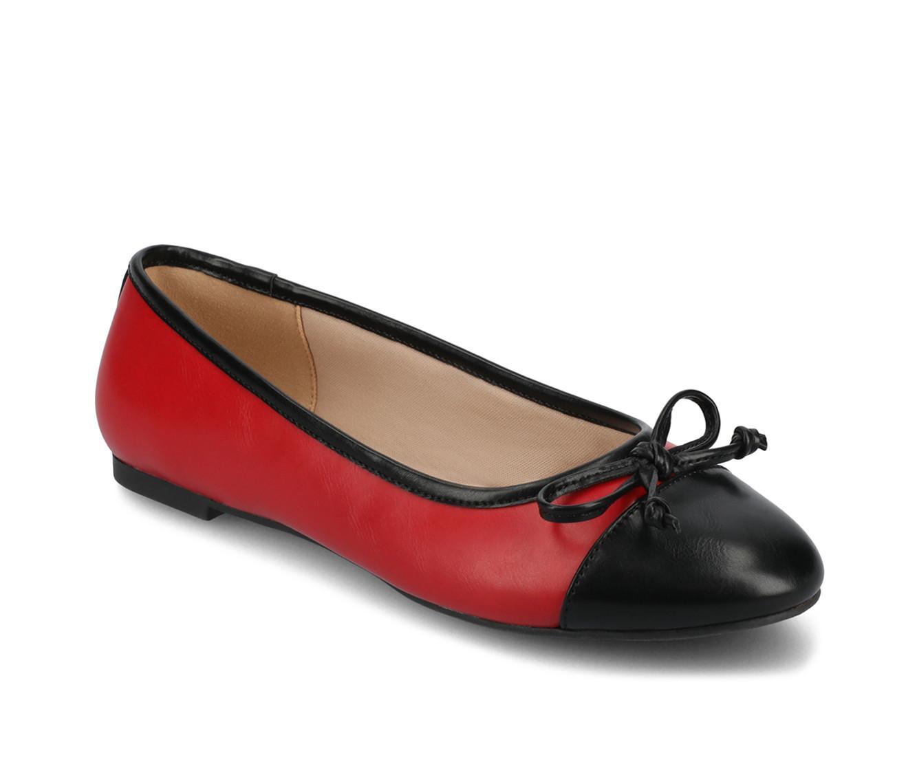 Women's Journee Collection Kaiah Flats Product Image