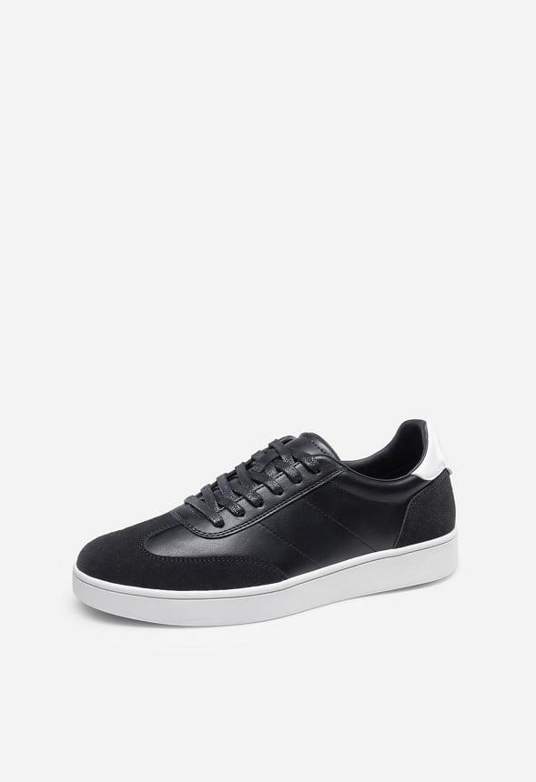 Men's Comfortable Low Top Sneaker Product Image