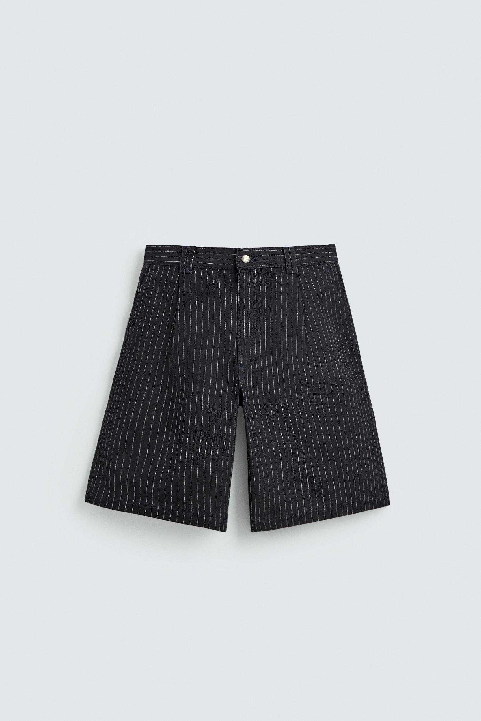 PINSTRIPED PLEATED SHORTS Product Image