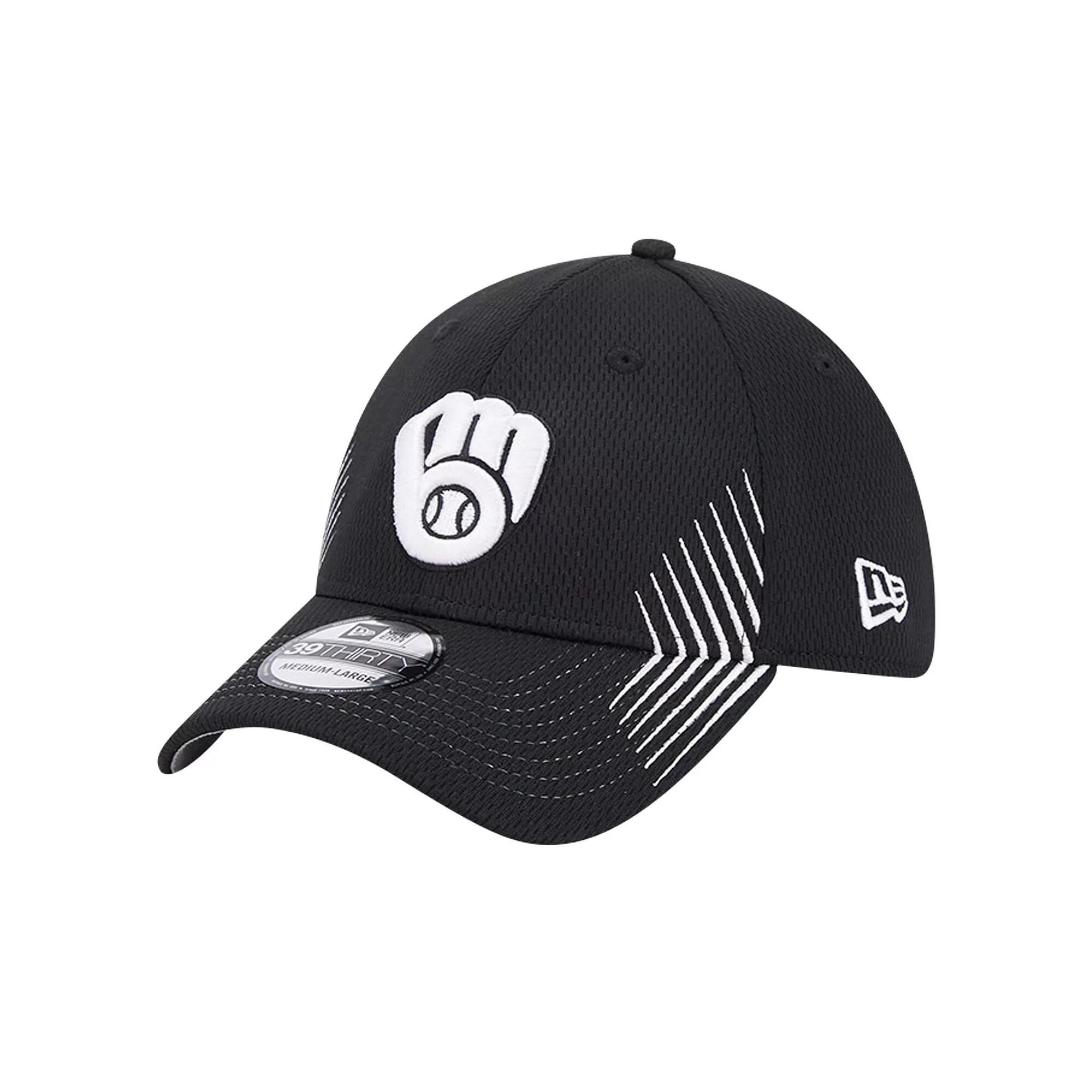 Men's New Era Black Milwaukee Brewers Active Dash Mark 39THIRTY Flex Hat,  Product Image