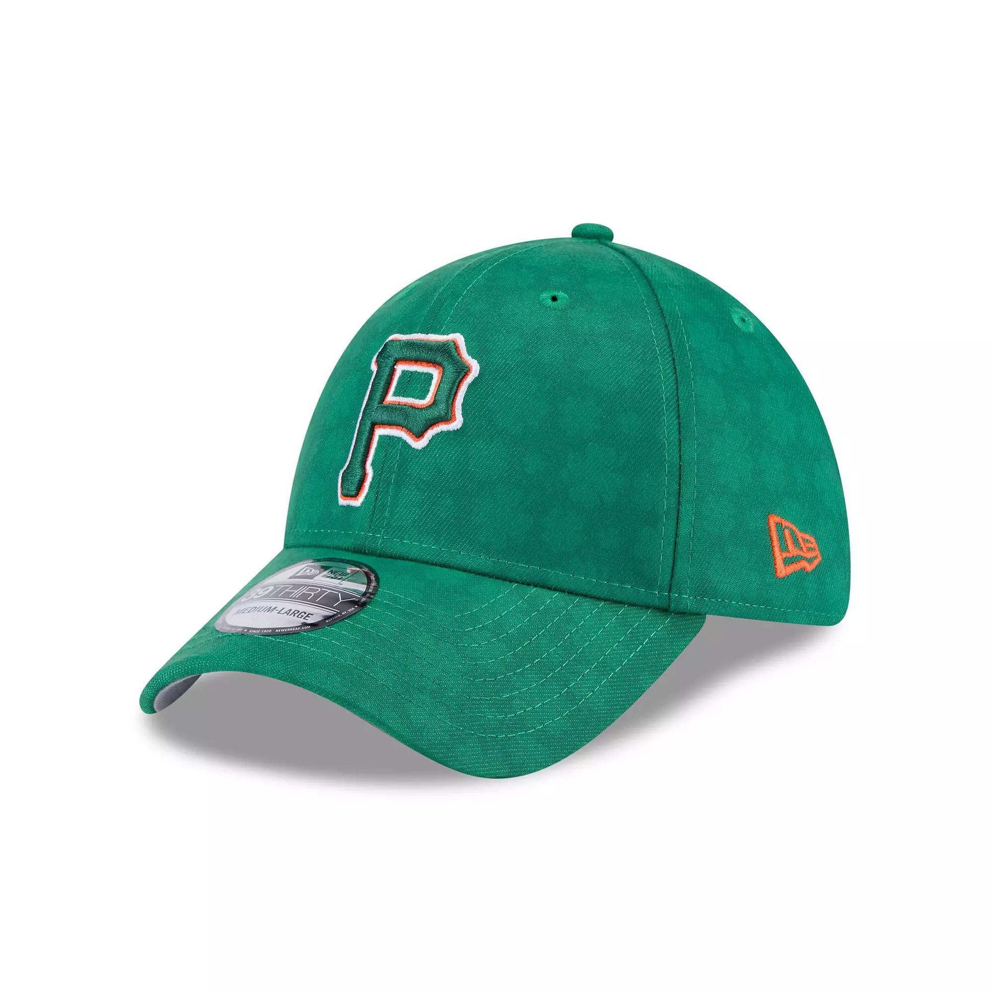 Men's New Era Kelly Green Pittsburgh Pirates St. Patrick's Day 39THIRTY Flex Hat, Size: Medium/Large Product Image