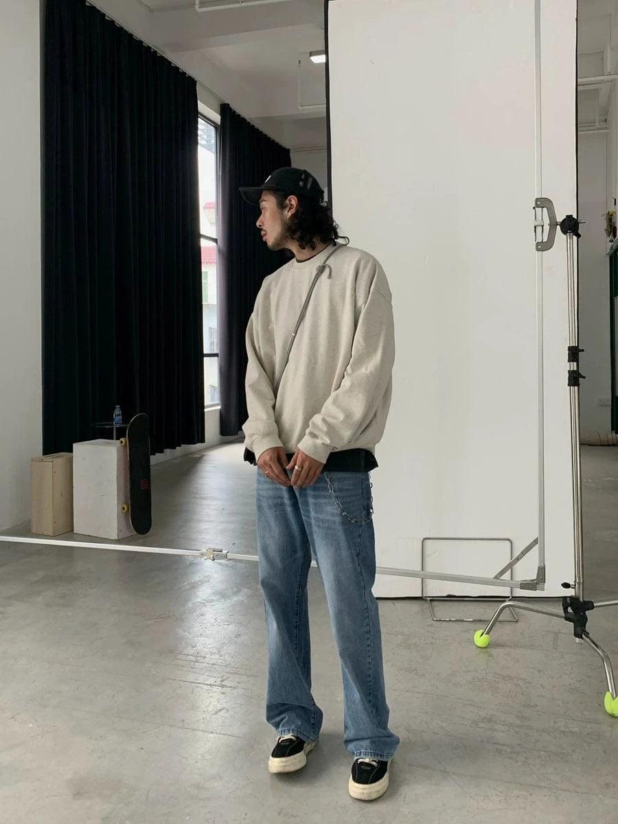 RT No. 18747 BOXY CREWNECK Product Image