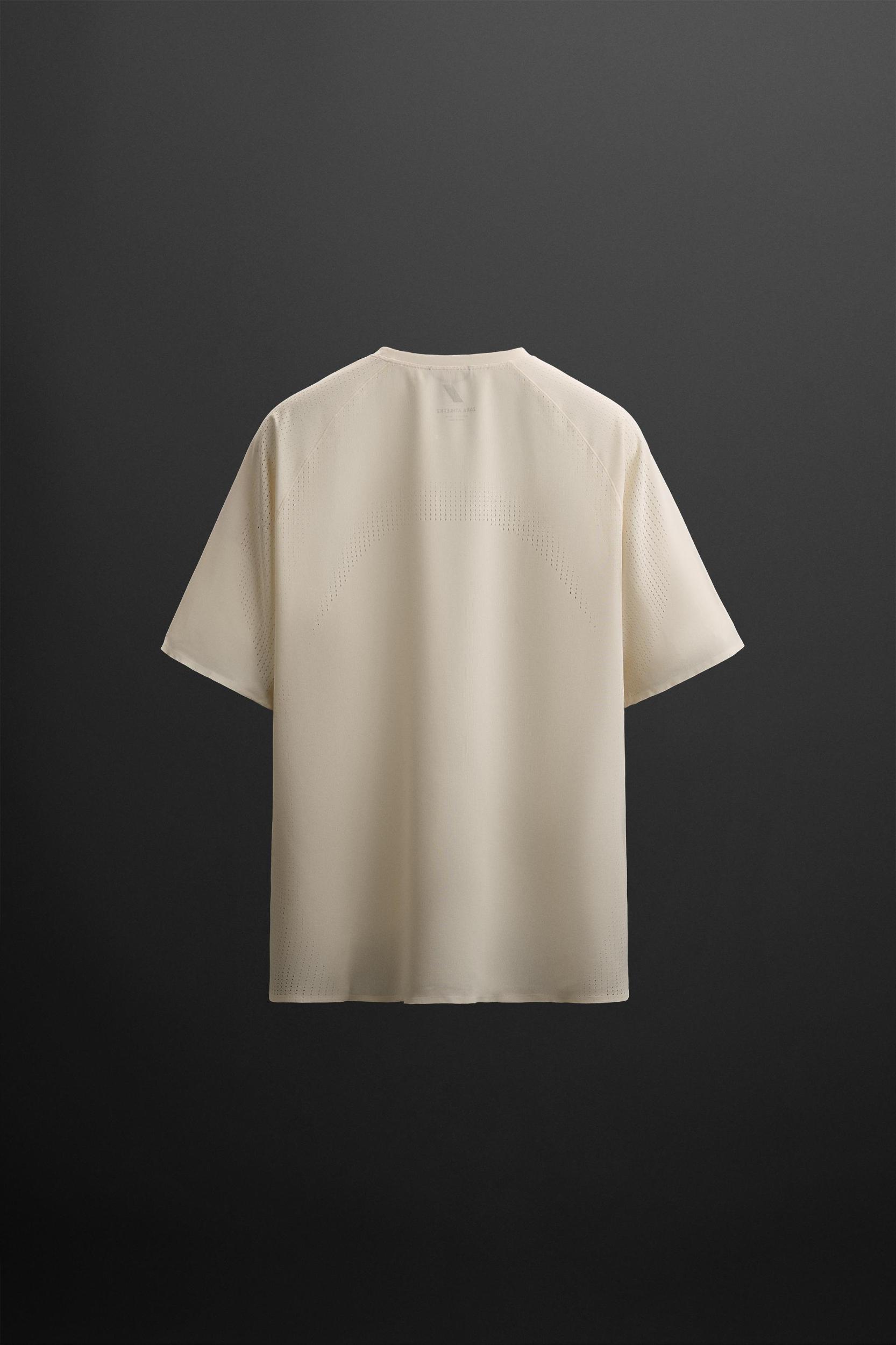 OPEN KNIT STRUCTURE T-SHIRT Product Image