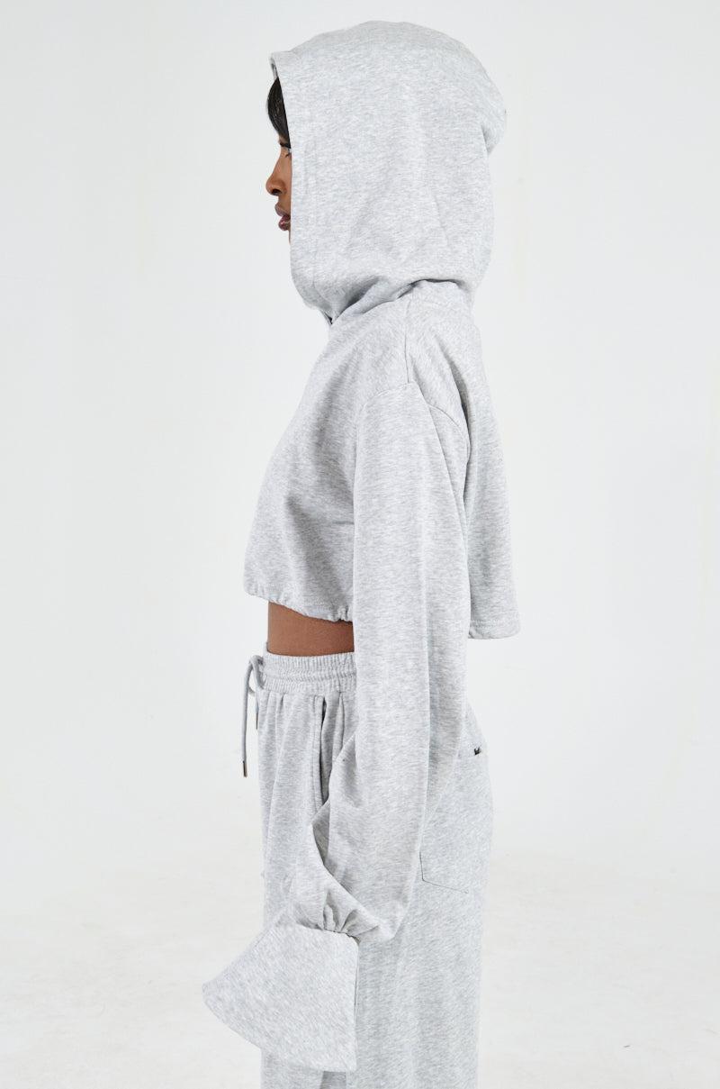 A CALM FLEX PULL OVER SWEATSHIRT IN HEATHER GREY Product Image