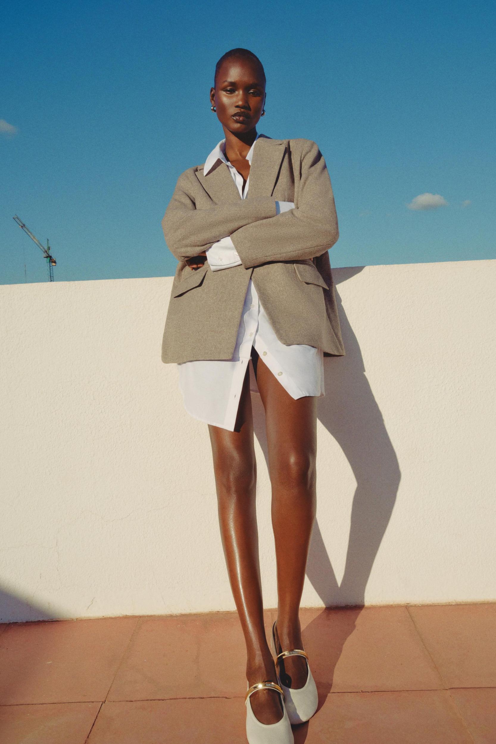 STRAIGHT HERRINGBONE BLAZER WITH SHOULDER PADS Product Image