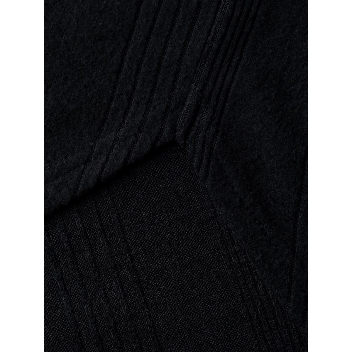 Plus Size Color Contrast Raglan Sleeve Sweatshirt Women Black Leisure Round Neck Casual Sweatshirts BloomChic 22-24/3X Product Image