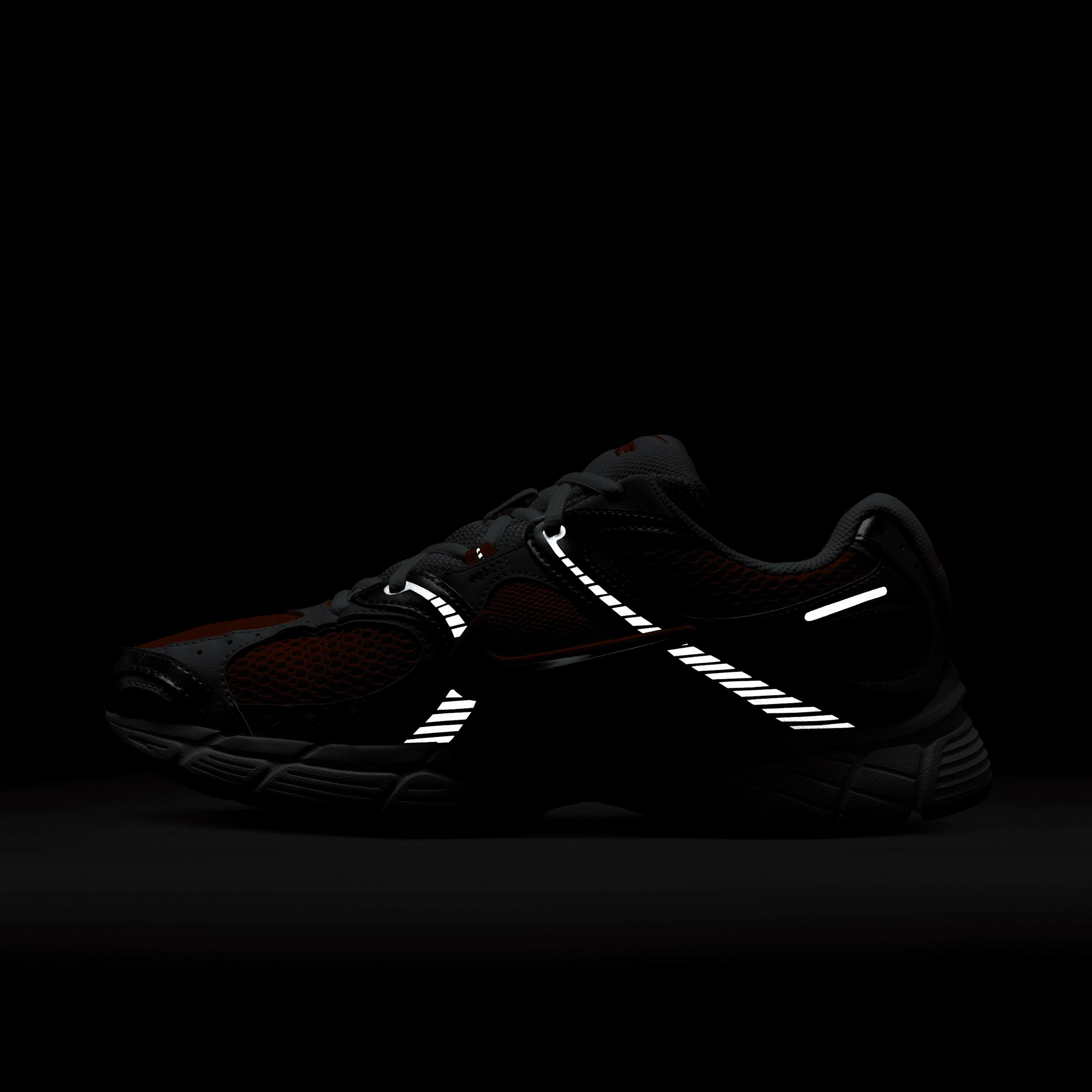 Nike Mens V5 RNR Shoes | HJ5228-104 Product Image