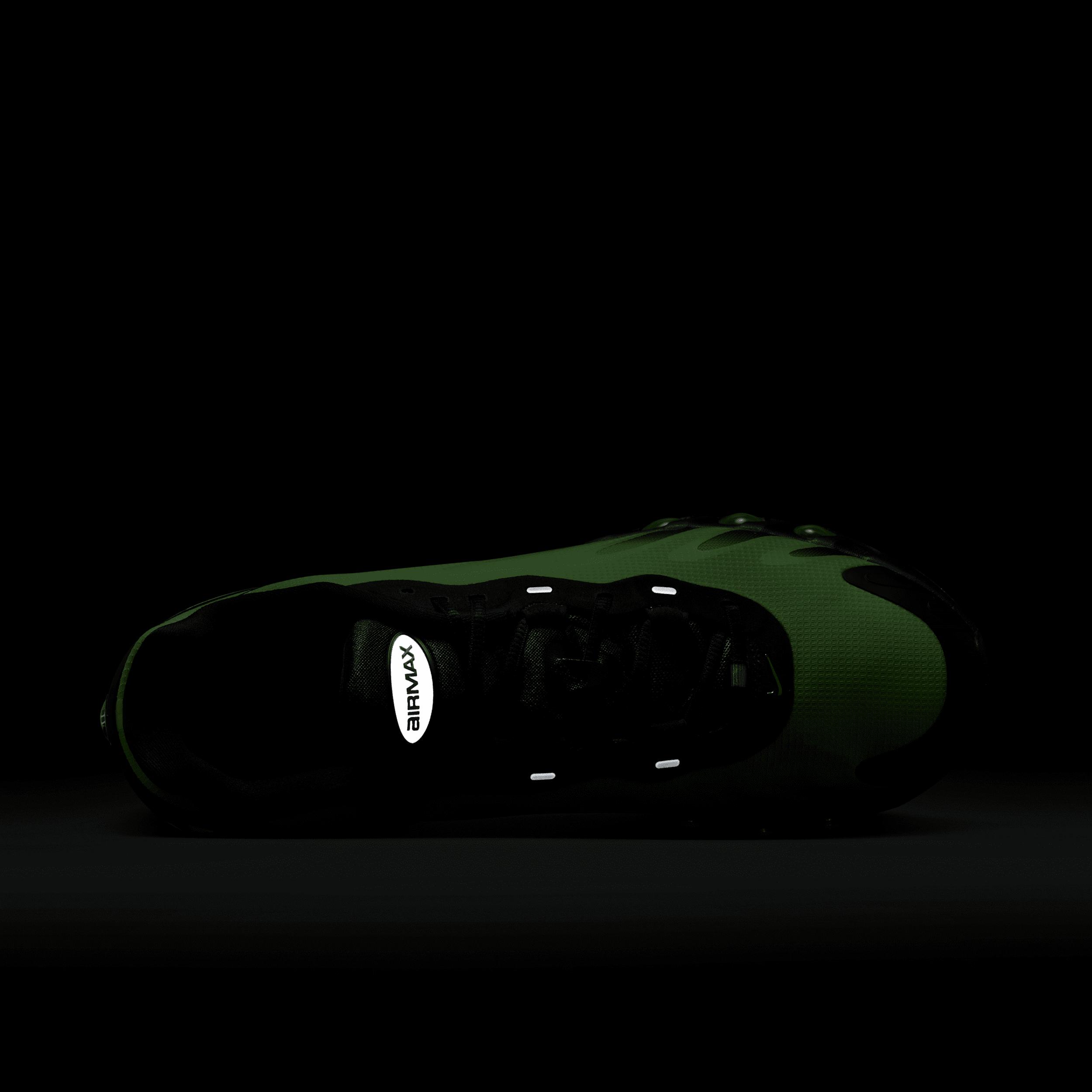 Nike Mens Revolution 8 EasyOn Road Running Shoes | HQ2414-003 Product Image