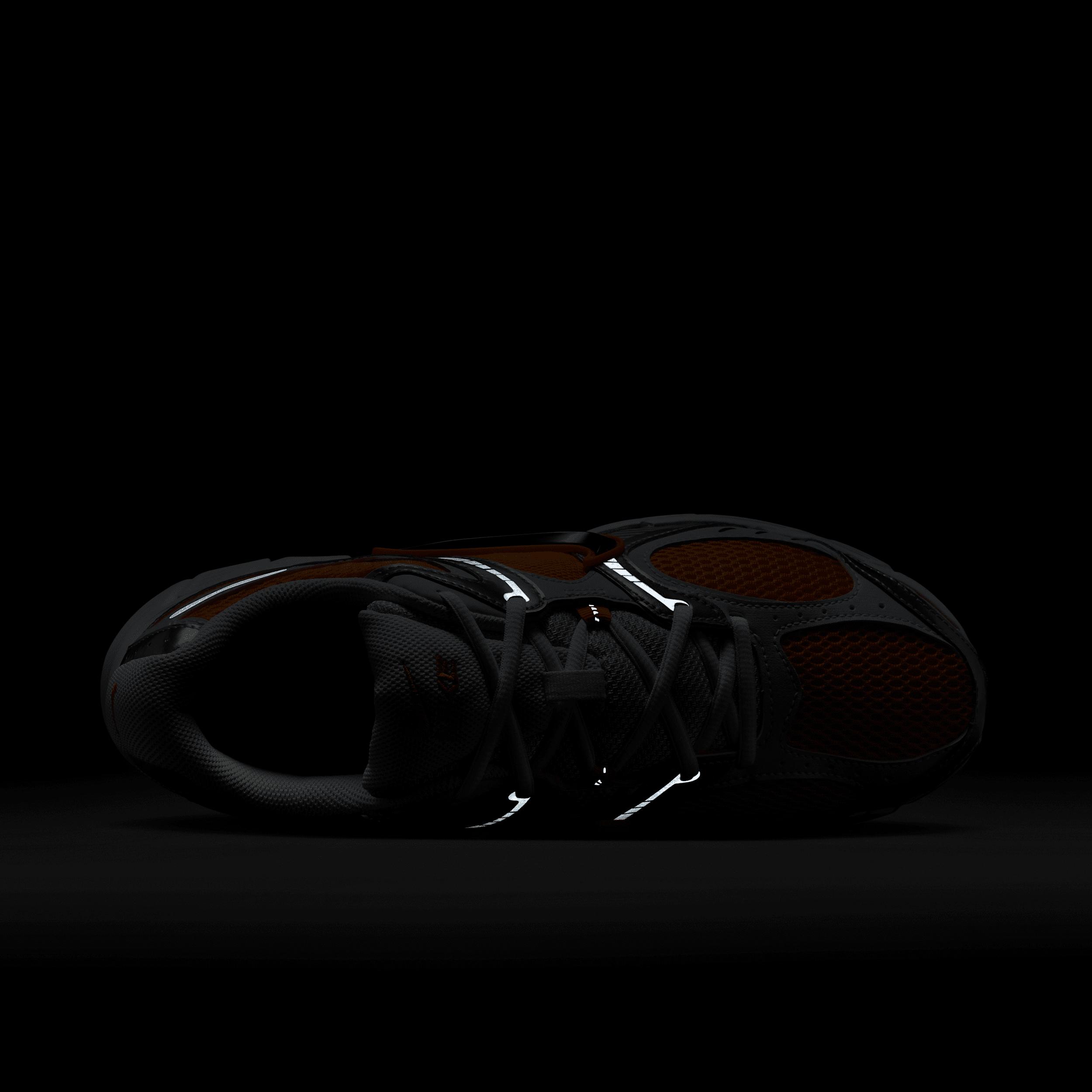 Nike Mens V5 RNR Shoes | HJ5228-104 Product Image