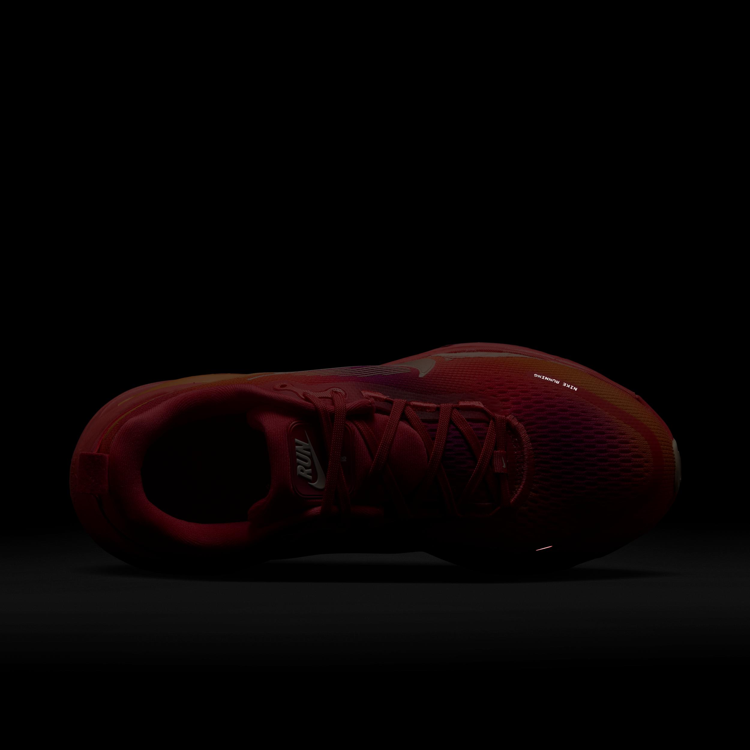 Nike Womens Vomero 18 SE Road Running Shoes | HQ2585-800 Product Image