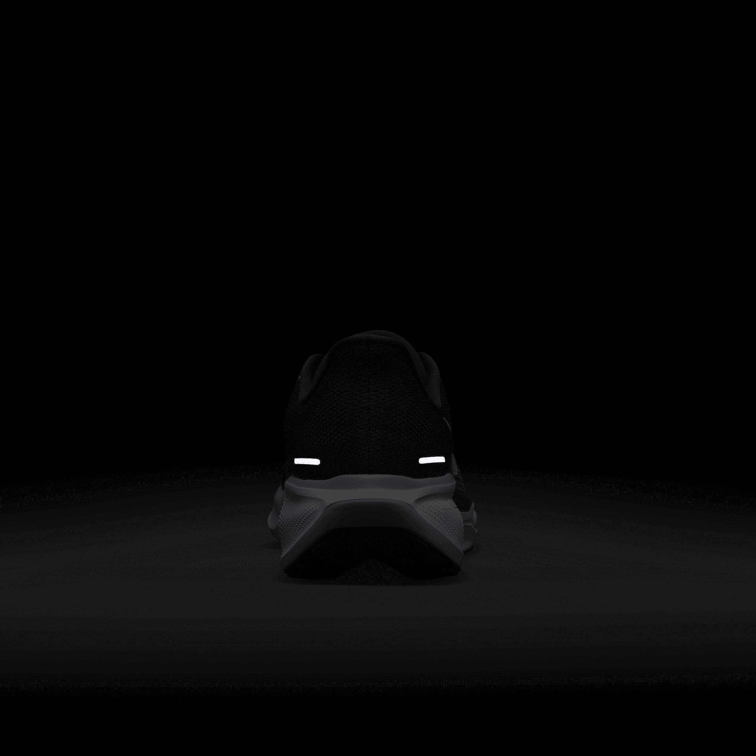 Nike Men's Pegasus 41 NFL New England Patriots Road Running Shoes Product Image