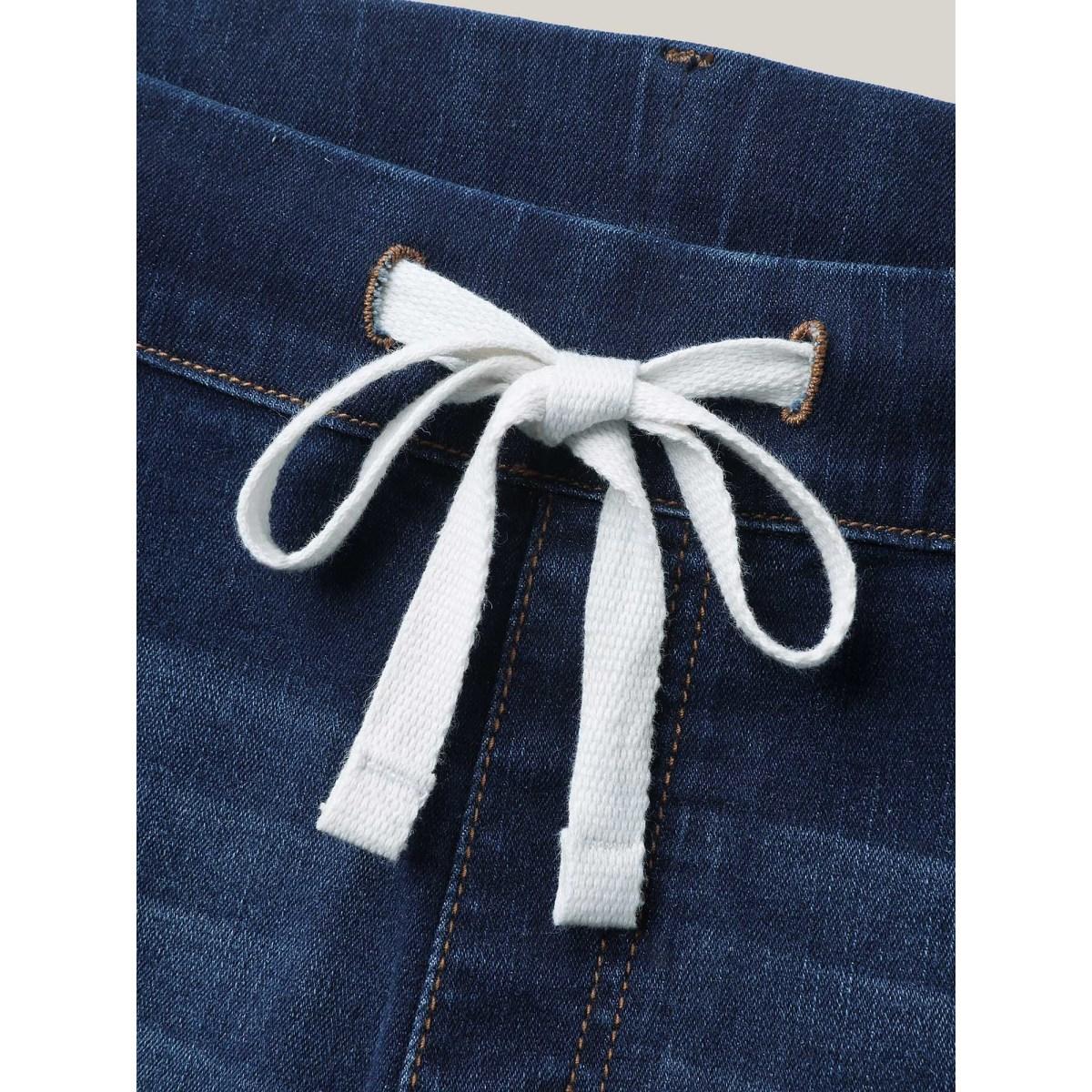 Plus Size Rolled Hem Cropped Skinny-Fit Jeans Women Denimindigo Leisure Medium stretch Slanted pocket Jeans BloomChic 12/L Product Image