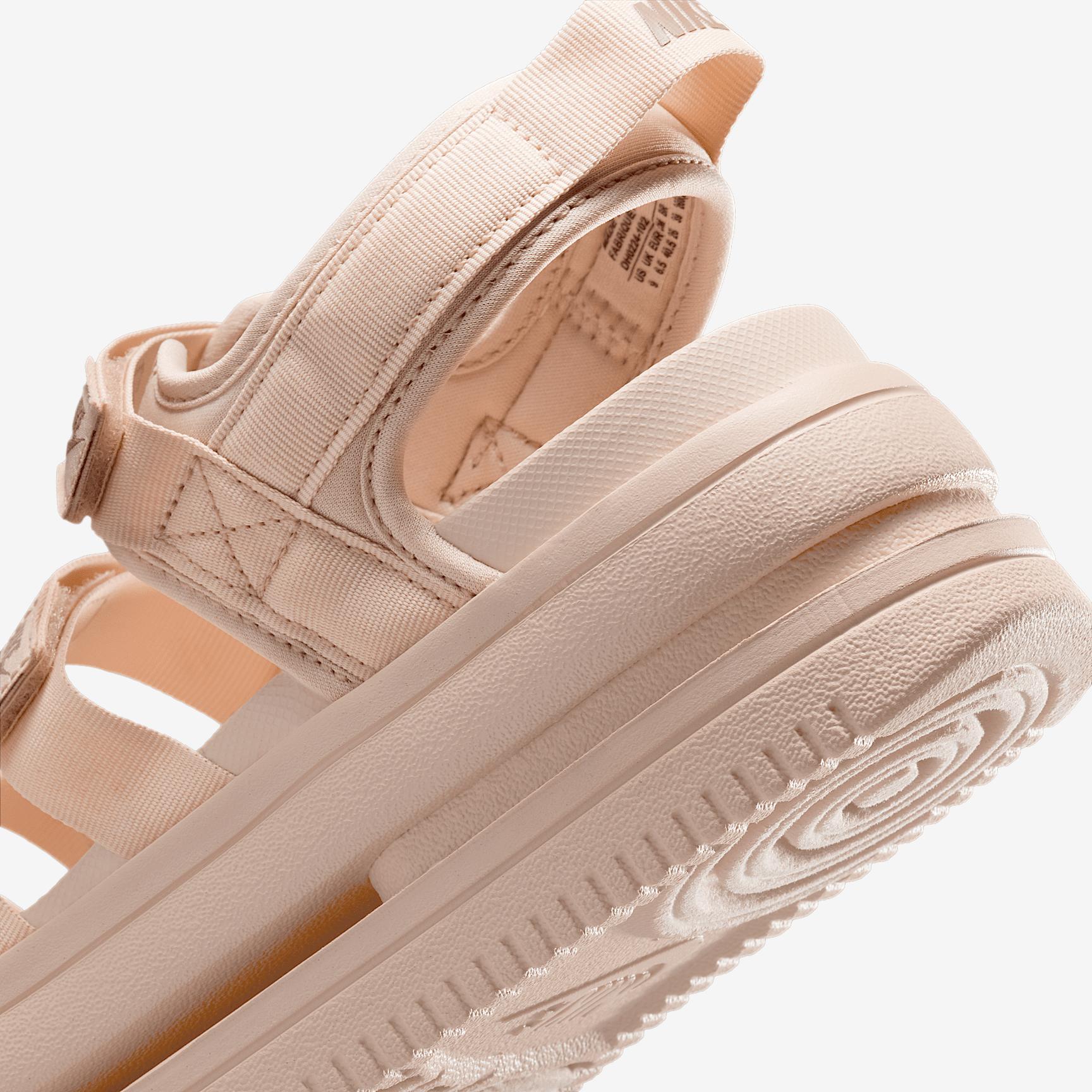 Nike Women's Icon Classic Sandals Product Image