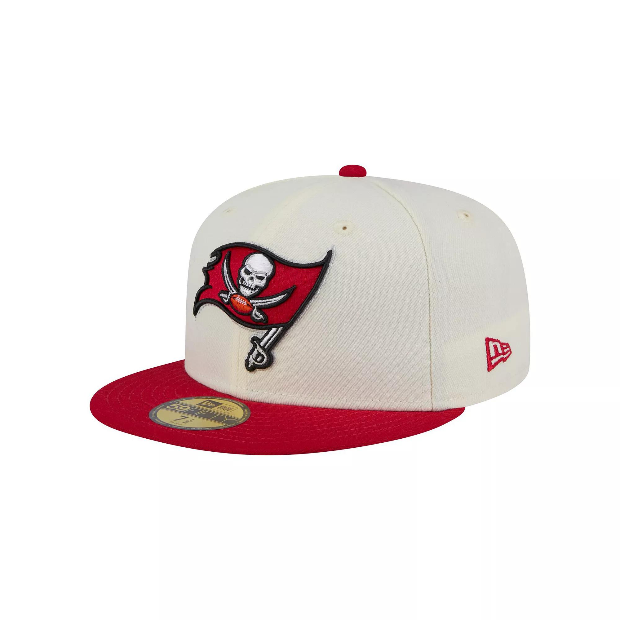 Men's New Era  White/Red Tampa Bay Buccaneers  Main 59FIFTY Fitted Hat, Size: 7 7/8 Product Image