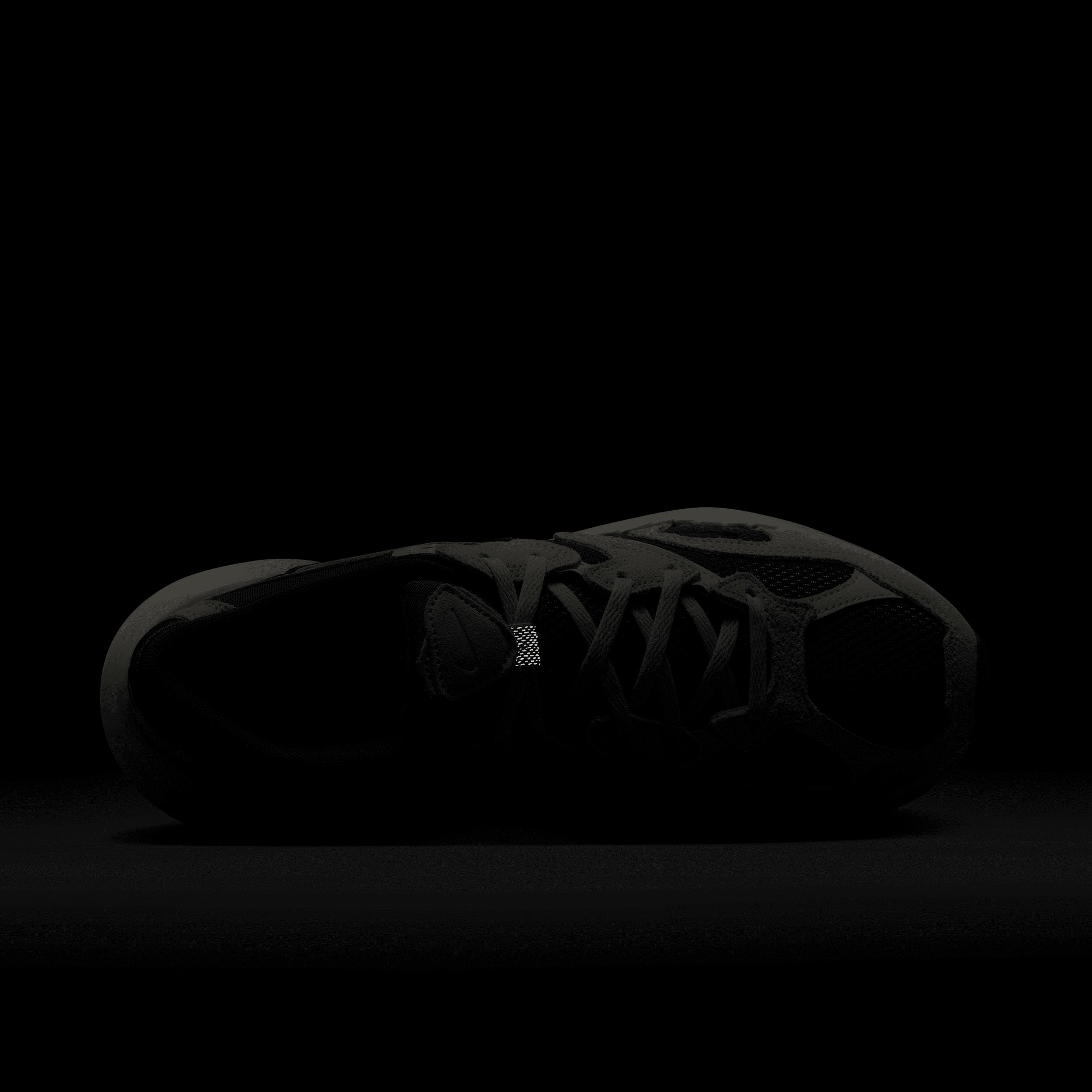 Nike Womens AL8 Shoes | FJ3794-106 Product Image