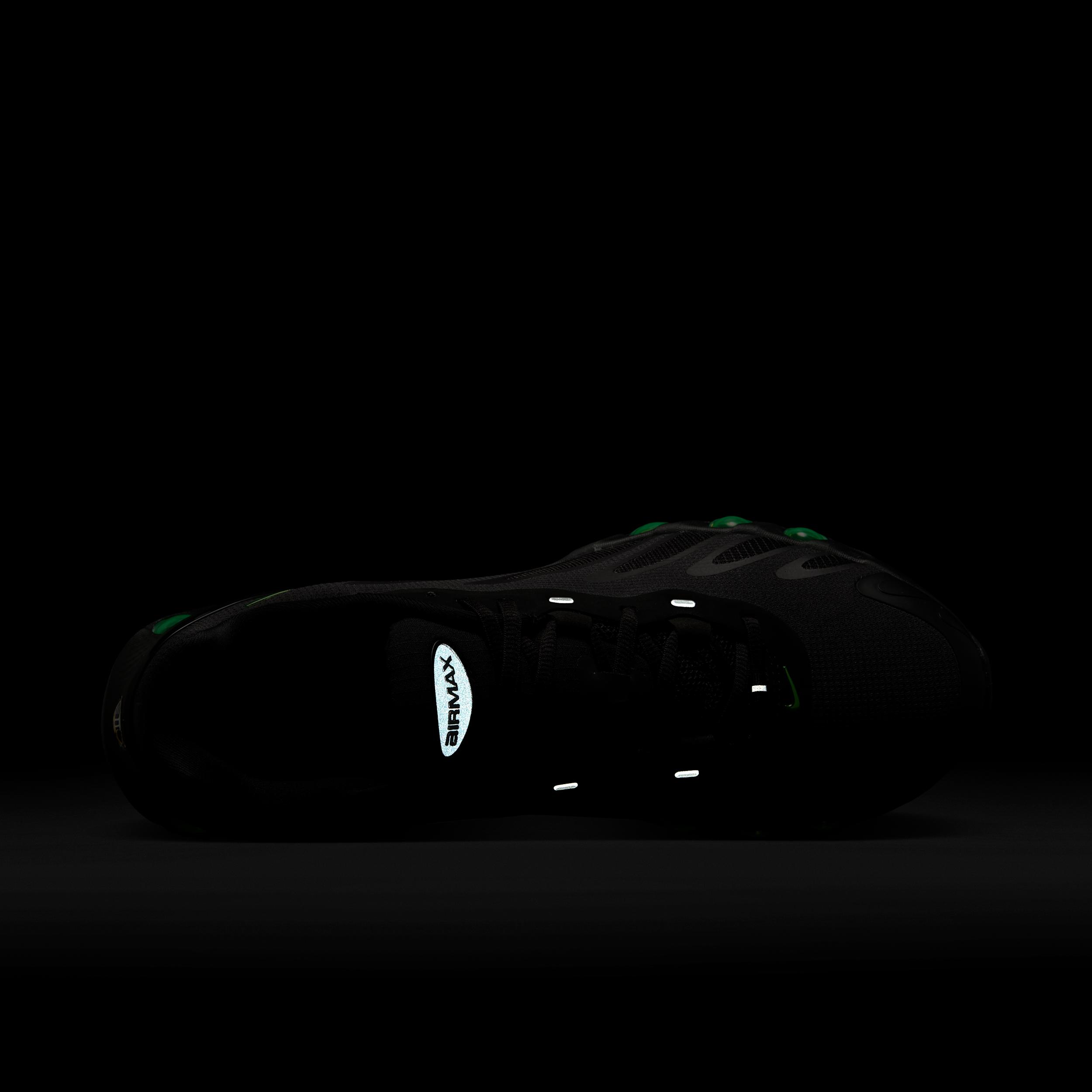 Nike Mens Air Max Dn8 Shoes | IH4119-001 Product Image