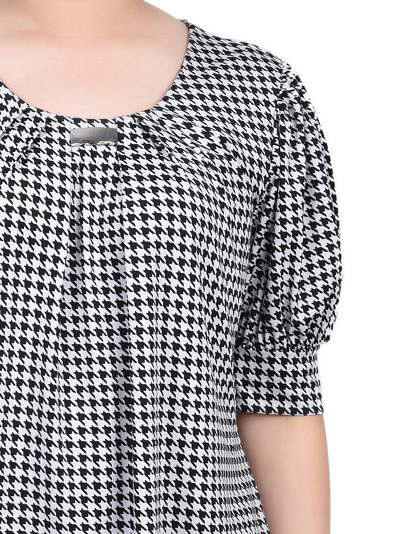 Black White Herringbone Short Sleeve Balloon Sleeve Top - Petite Product Image