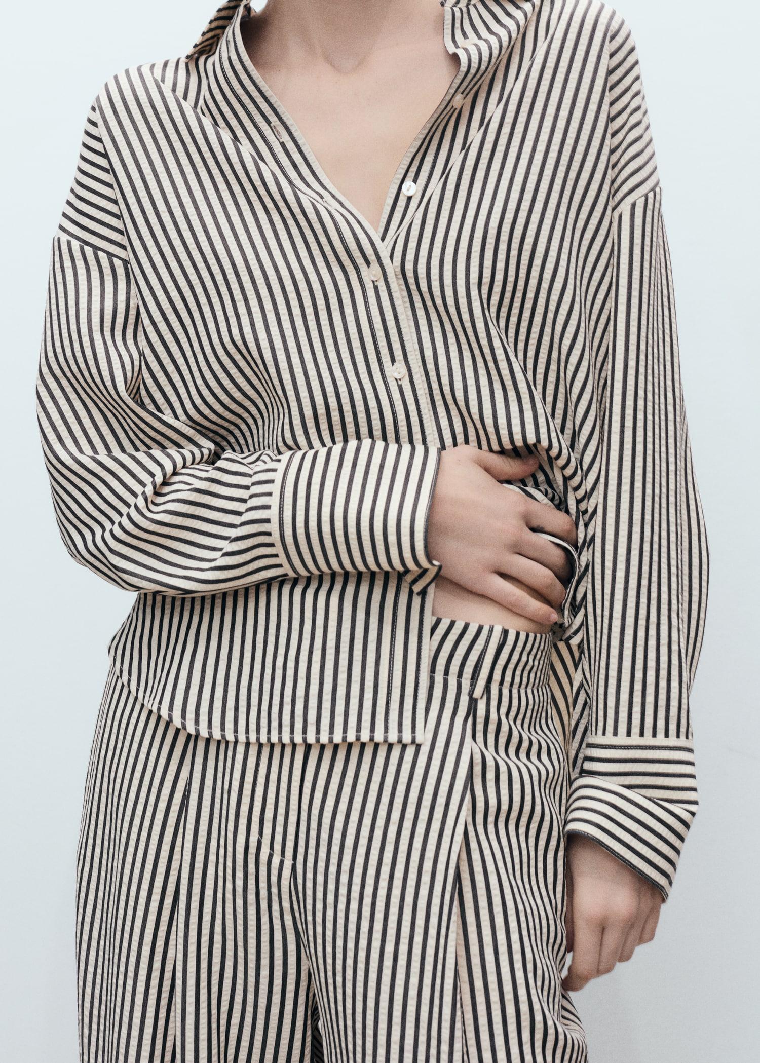 Texture striped pants - Women | MANGO USA Product Image