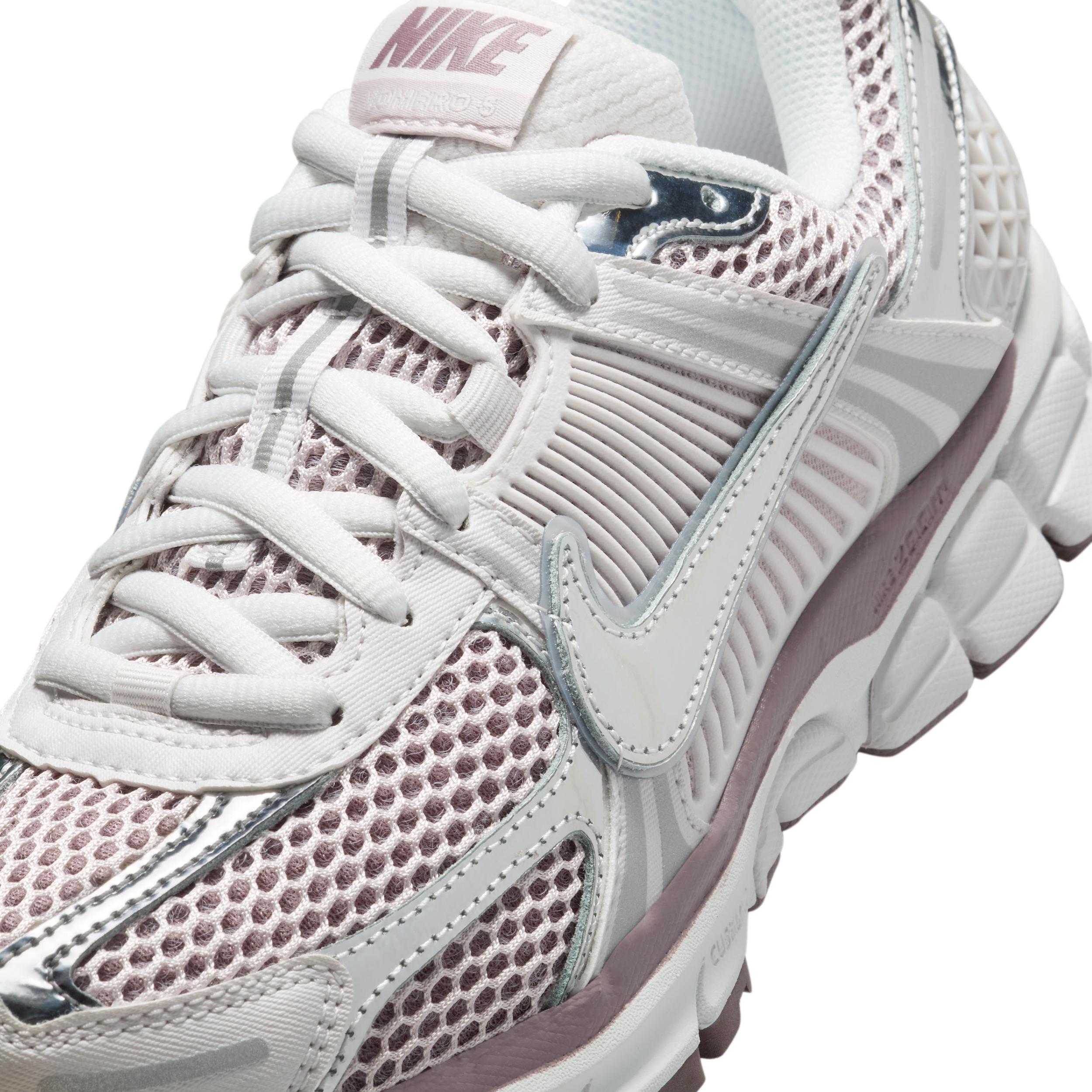 Nike Womens Zoom Vomero 5 Shoes with Reflective Accents | FJ2028-104 Product Image
