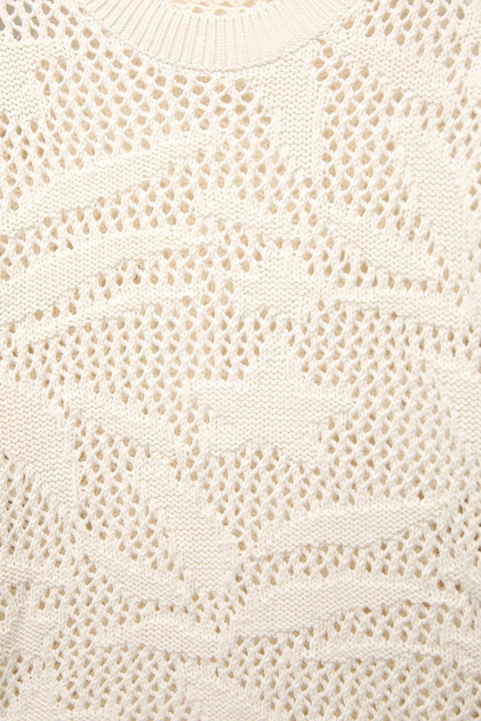 Open knit floral sweater Product Image