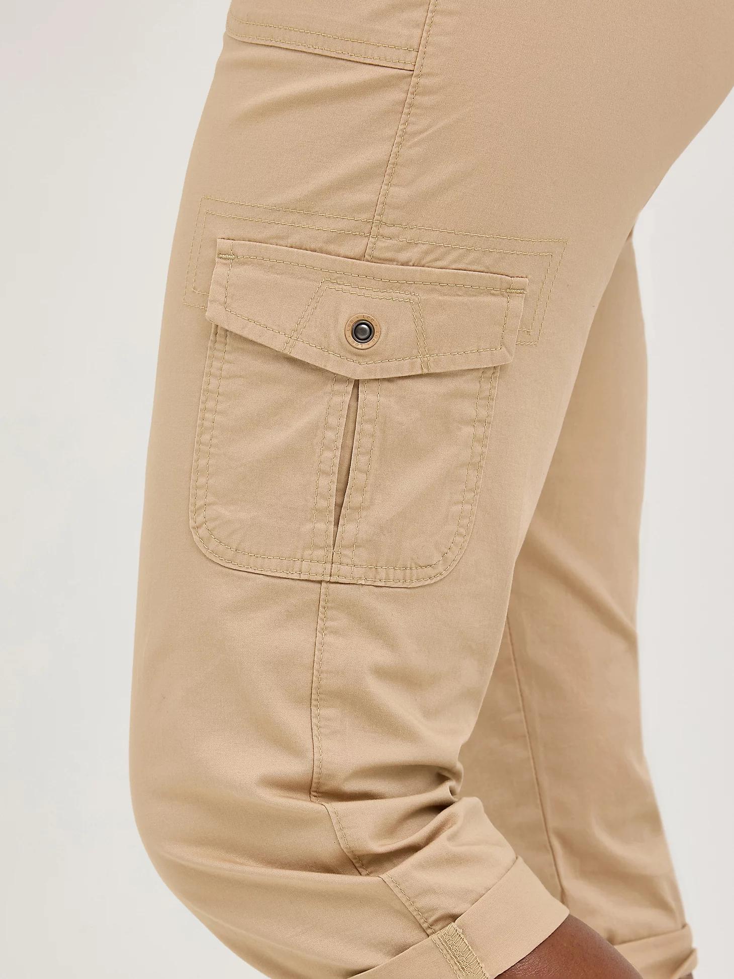 Women’s Relaxed Fit Austyn Cargo Capri | Women's Capris & Crops | Lee® Product Image