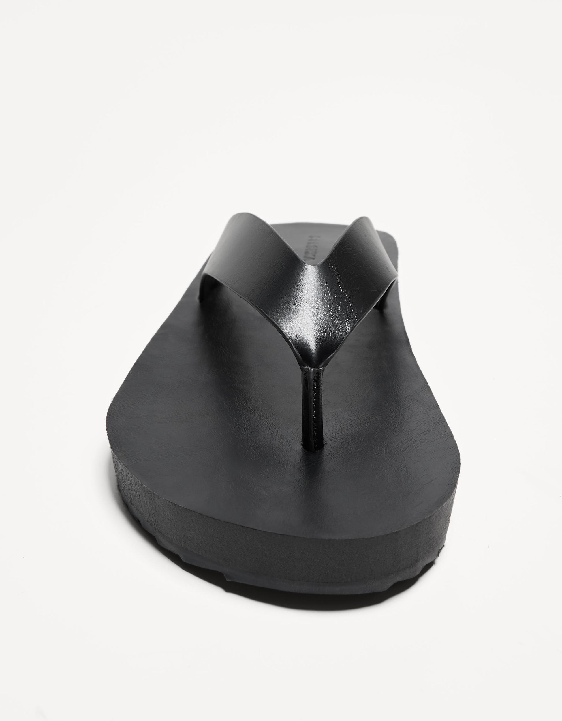 Strappy sandals Product Image