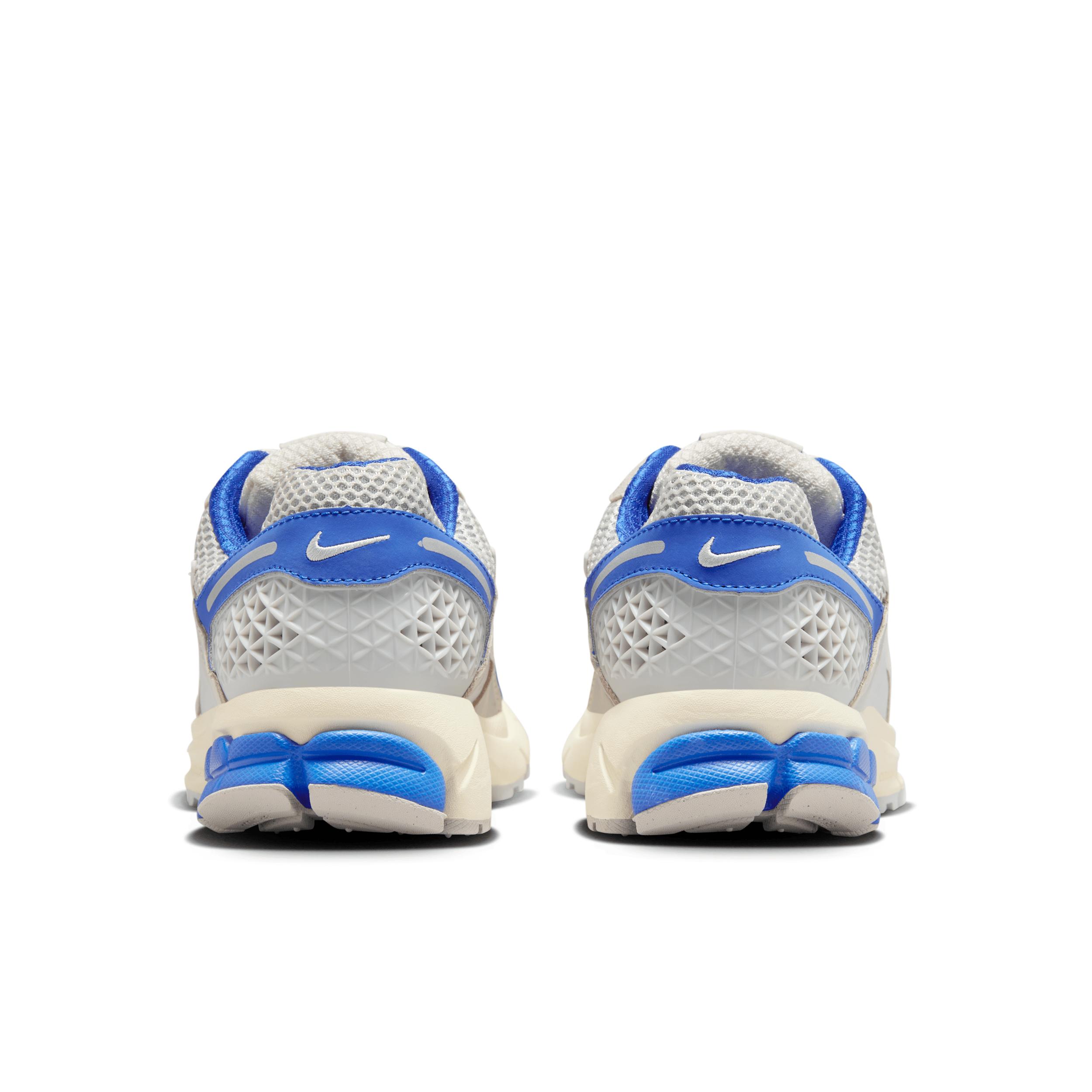 Nike Women's Zoom Vomero 5 Shoes Product Image