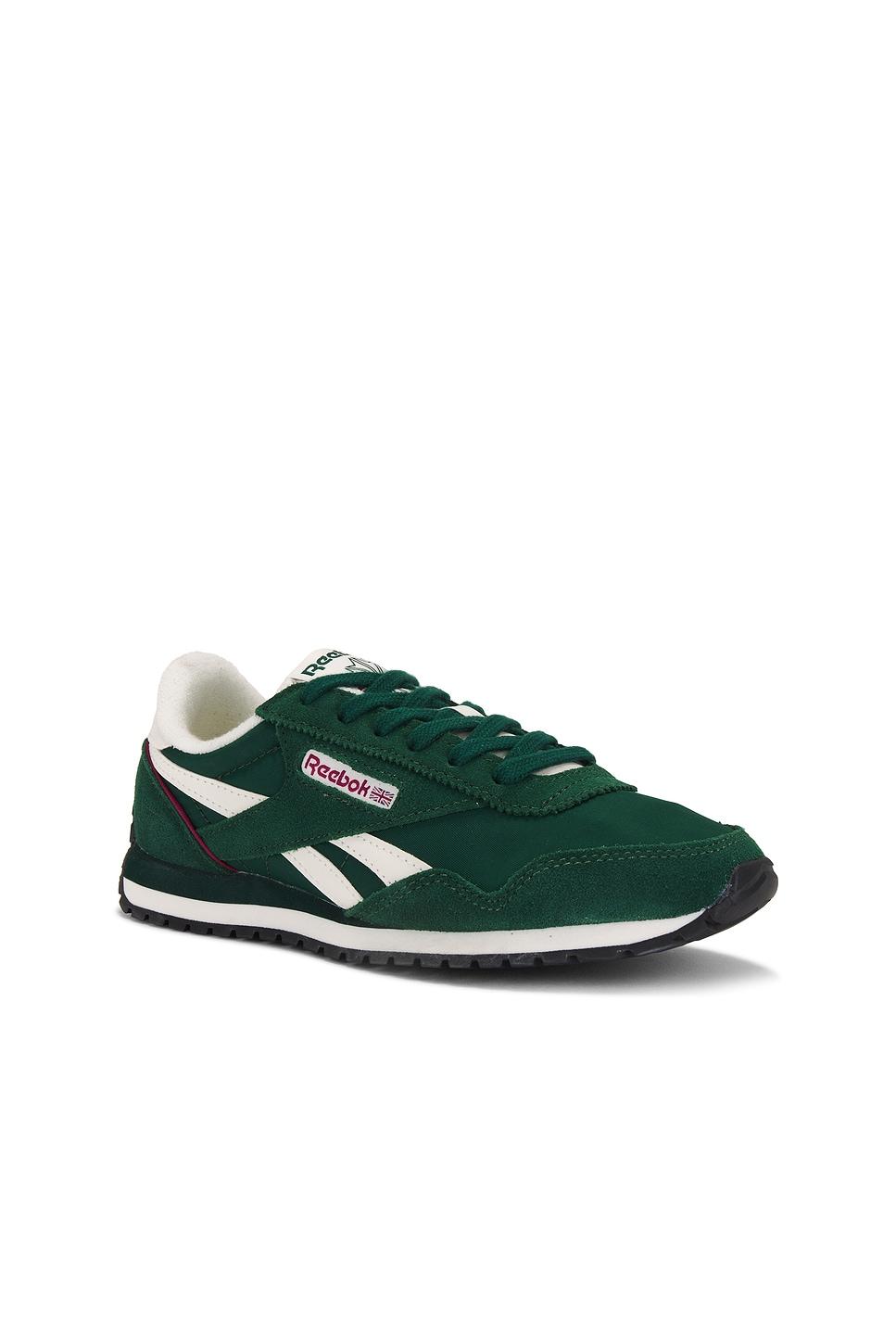 Classic AZ Sneaker Reebok Product Image