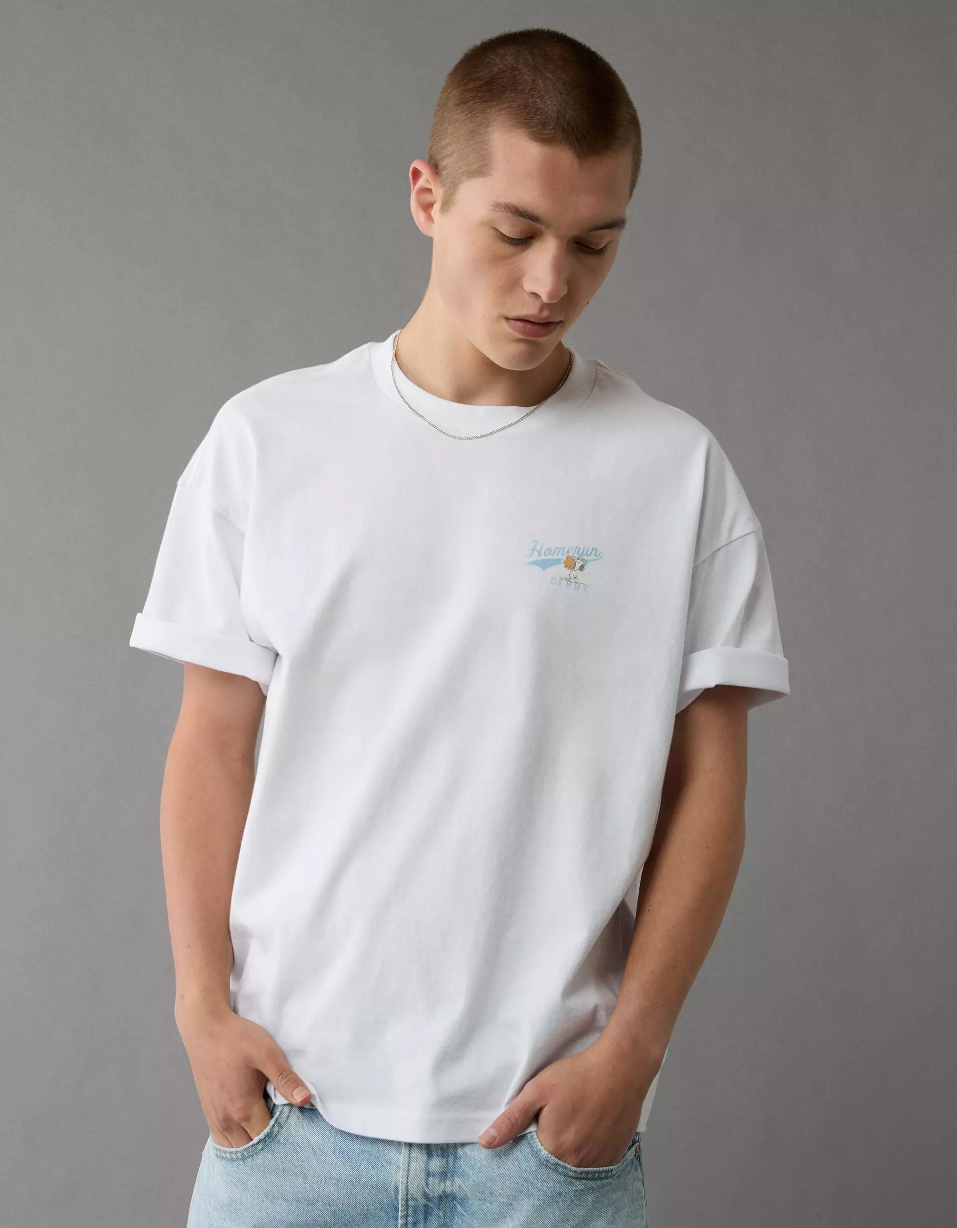 AE Boxy Snoopy Graphic T-Shirt Product Image