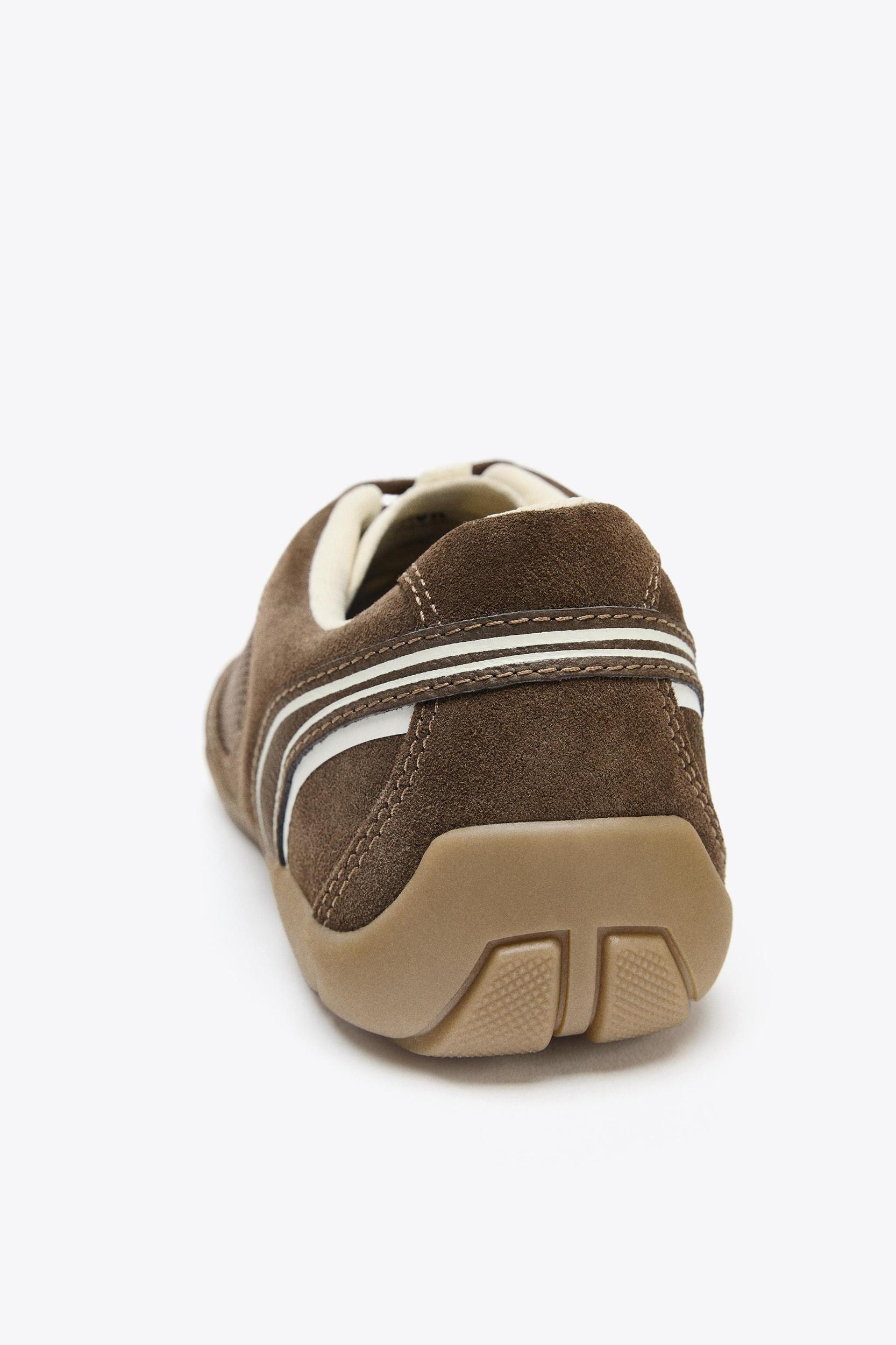 COLORFUL RUNNING SHOES Product Image