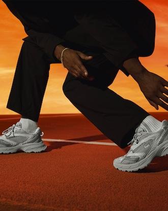 Men's L003 Neo Shot Sneakers Product Image