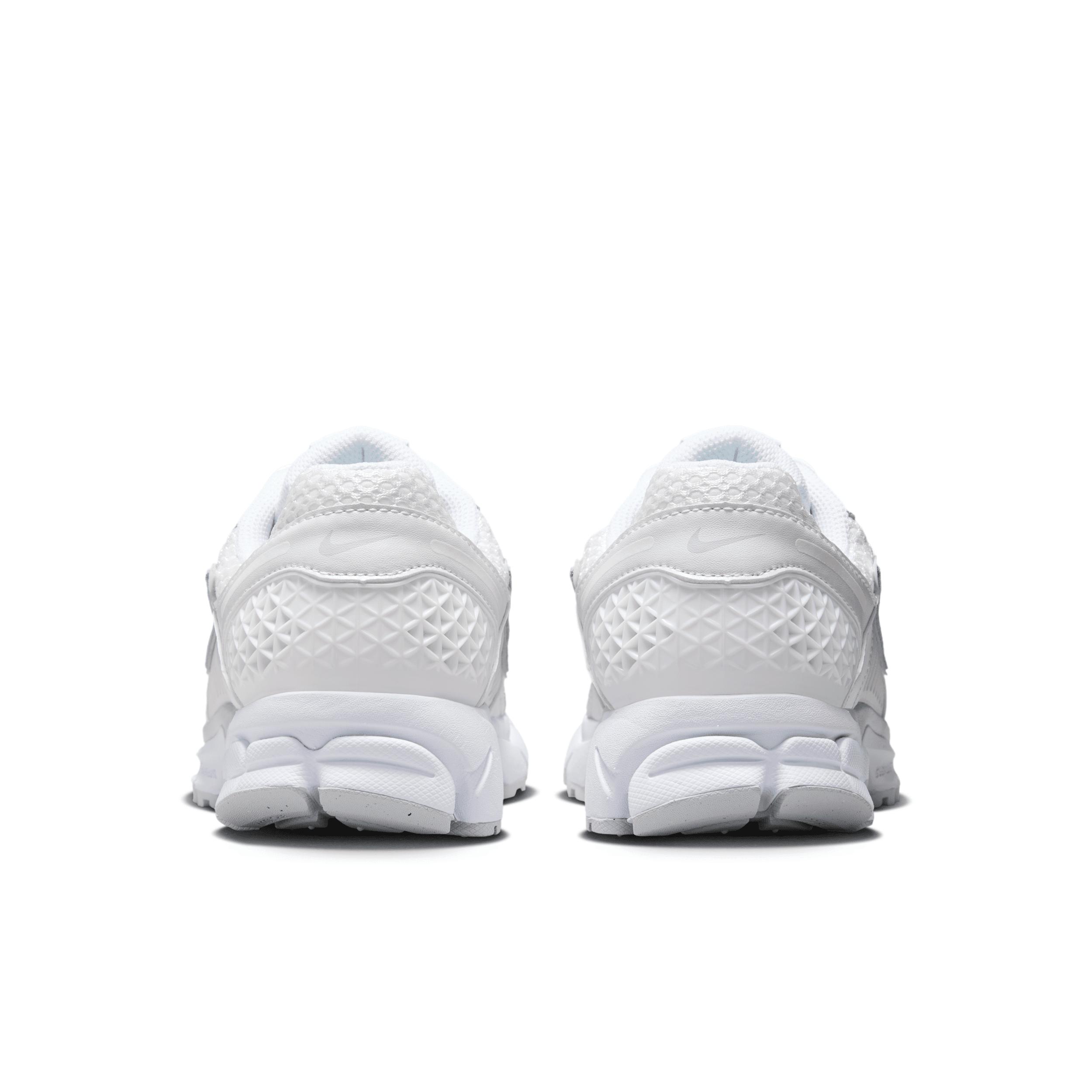 Nike Women's Zoom Vomero 5 Shoes Product Image