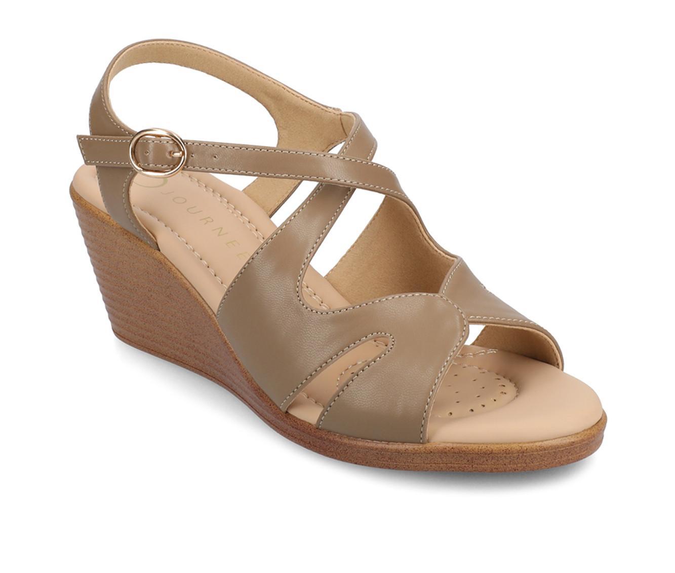 Women's Journee Collection Kedzie II Wedges Product Image